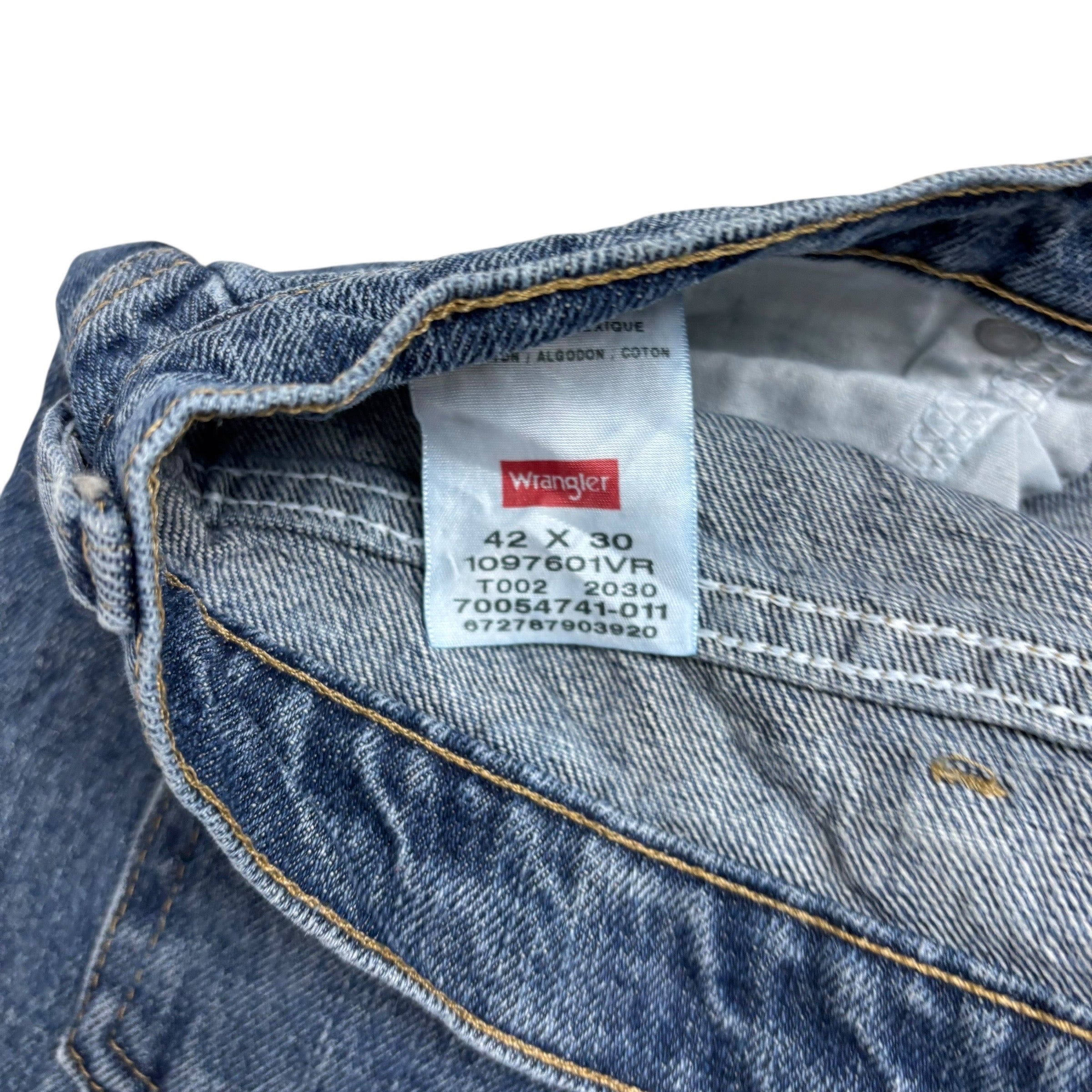 Wrangler Jeans W42 L30 Mens Mid Blue Relaxed Straight Fit Denim (E)