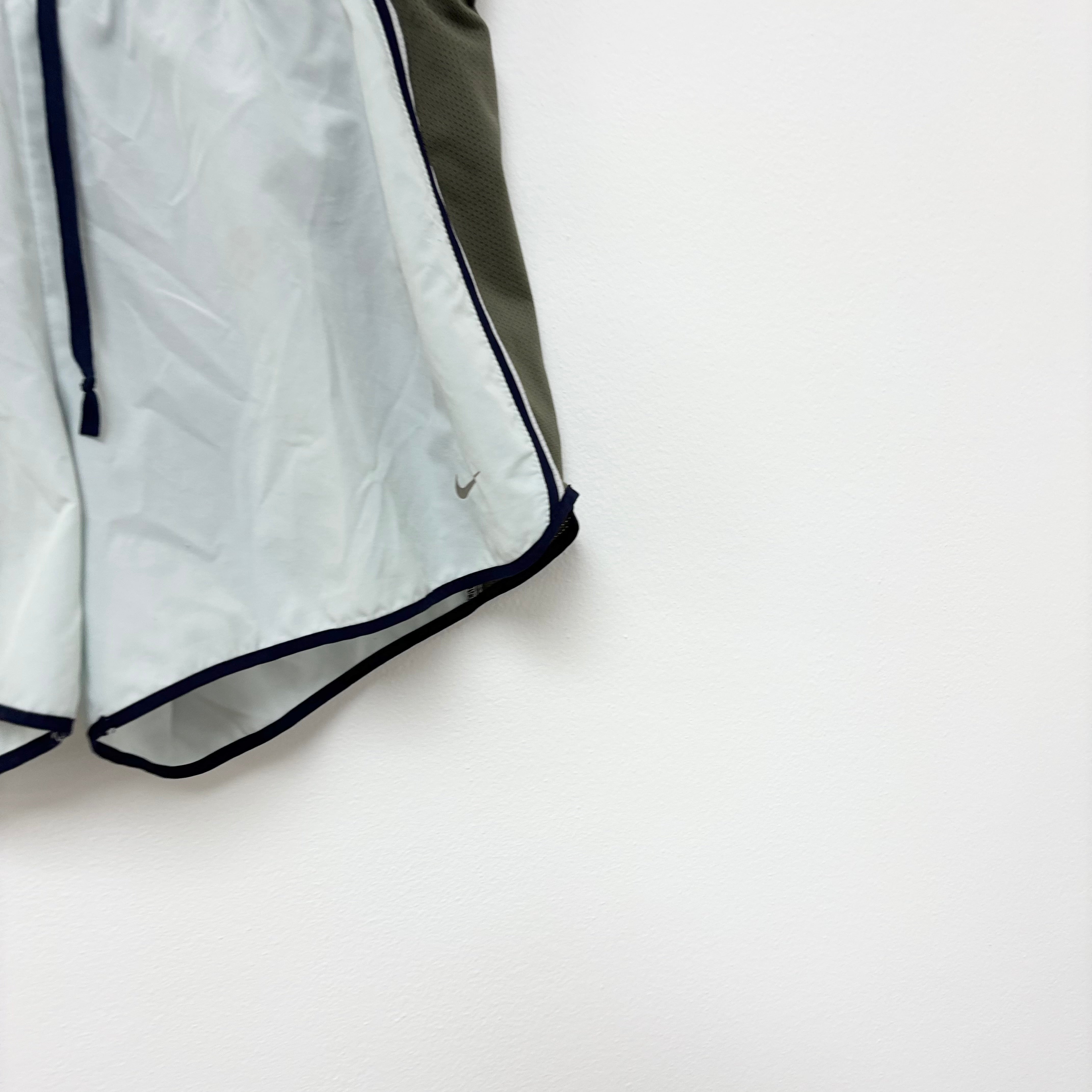 Nike Shorts Womens Medium Blue Dri Fit Running Sports Gym Athletic (E)