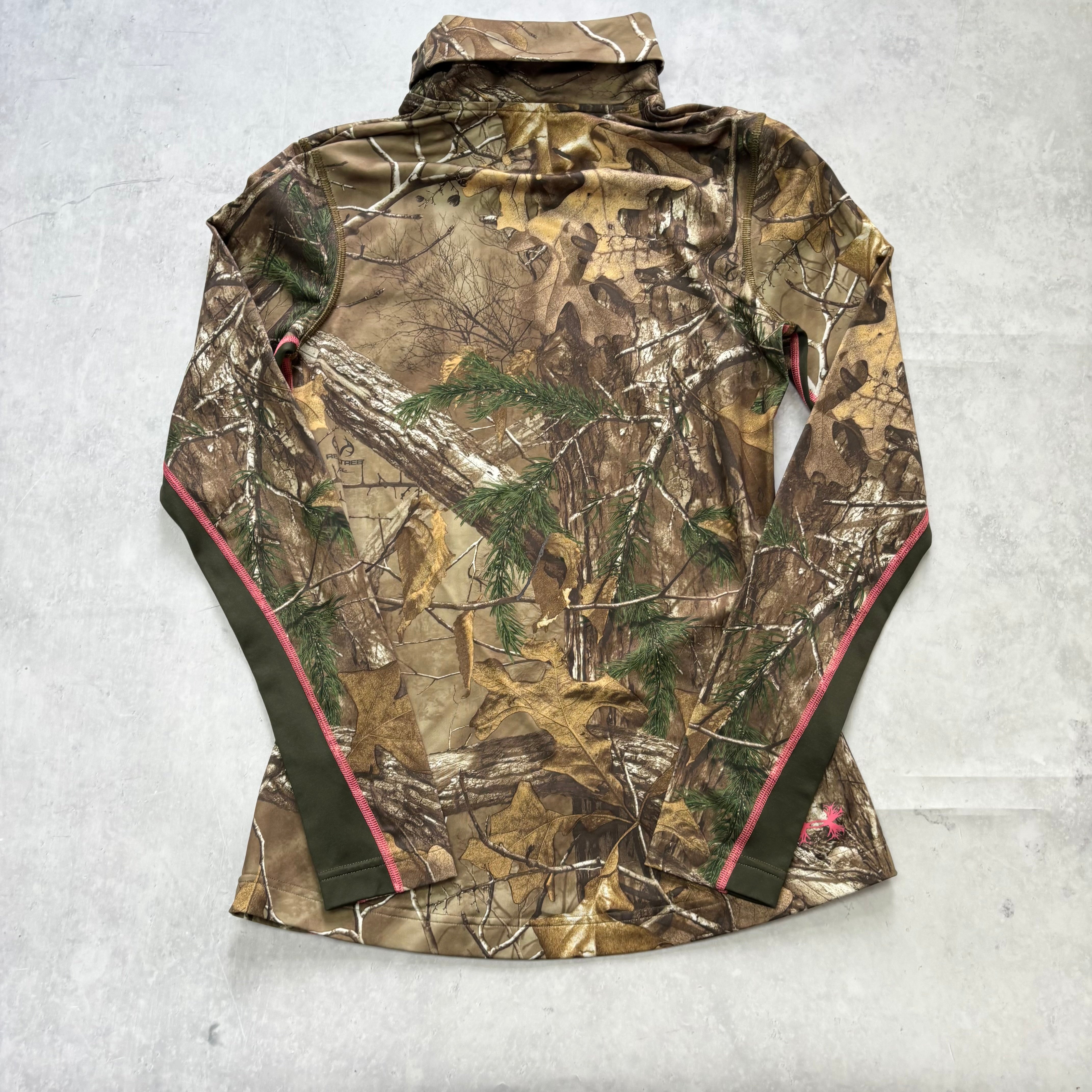 Under Armour RealTree T Shirt Womens Small Camo Hunting Long Sleeve (E)