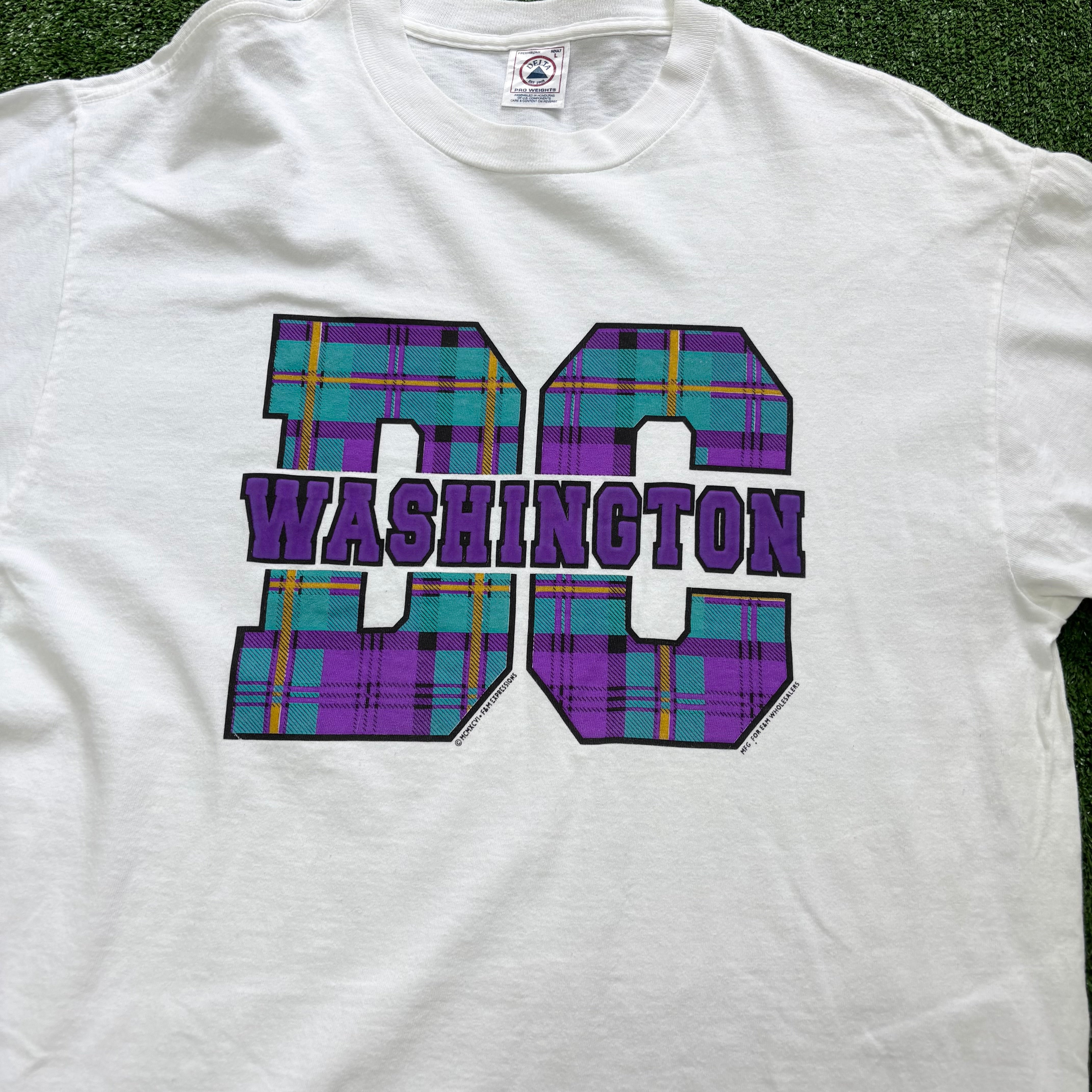 Vintage T Shirt Mens Large White Graphic Print 90s USA Tourist (E)