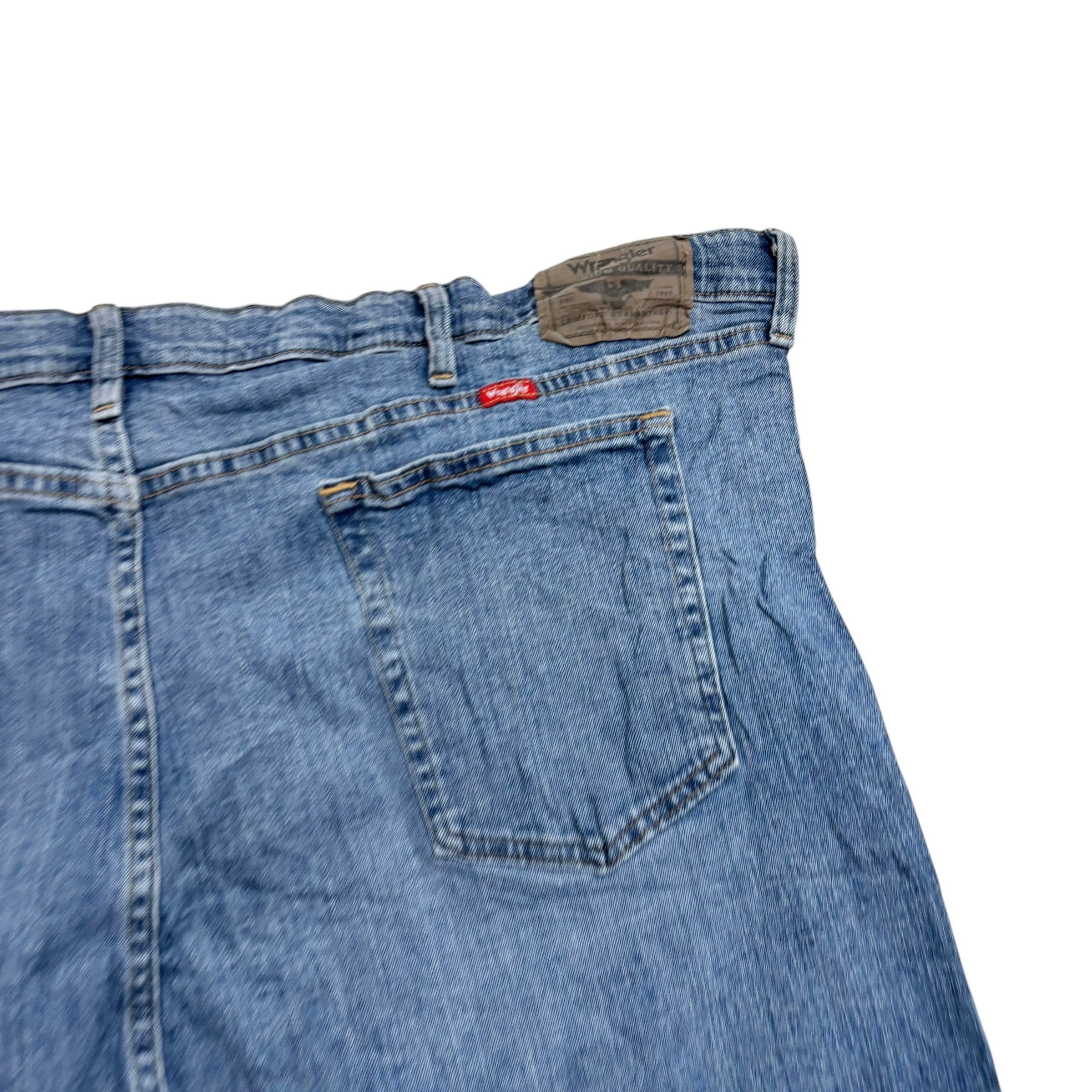 Wrangler Jeans W48 L30 Mens Light Blue Relaxed Straight Fit Stretch Denim (E)