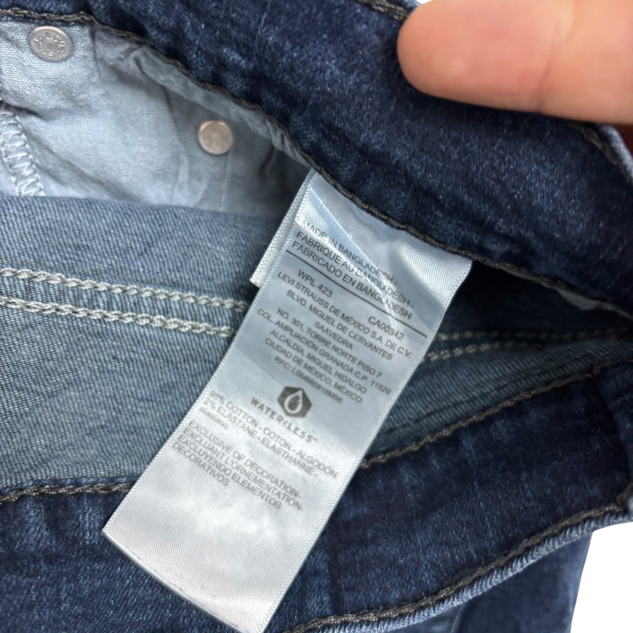Levis Signature Jeans W34 L32 Mens Navy Blue Regular Tapered Fit Stretch (E)