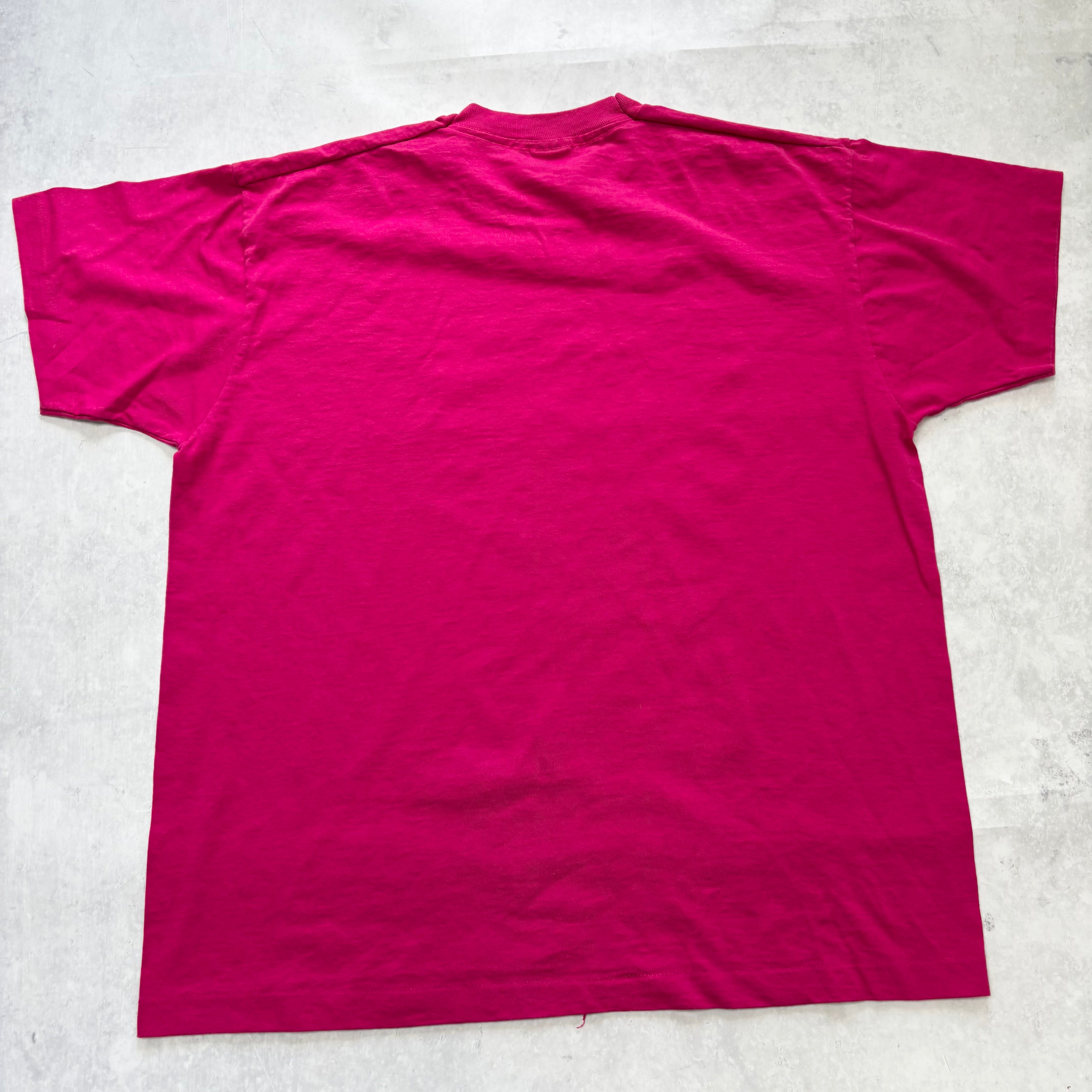 Vintage T Shirt Mens XL Pink Single Stitch Graphic Print 90s USA Soccer (E)