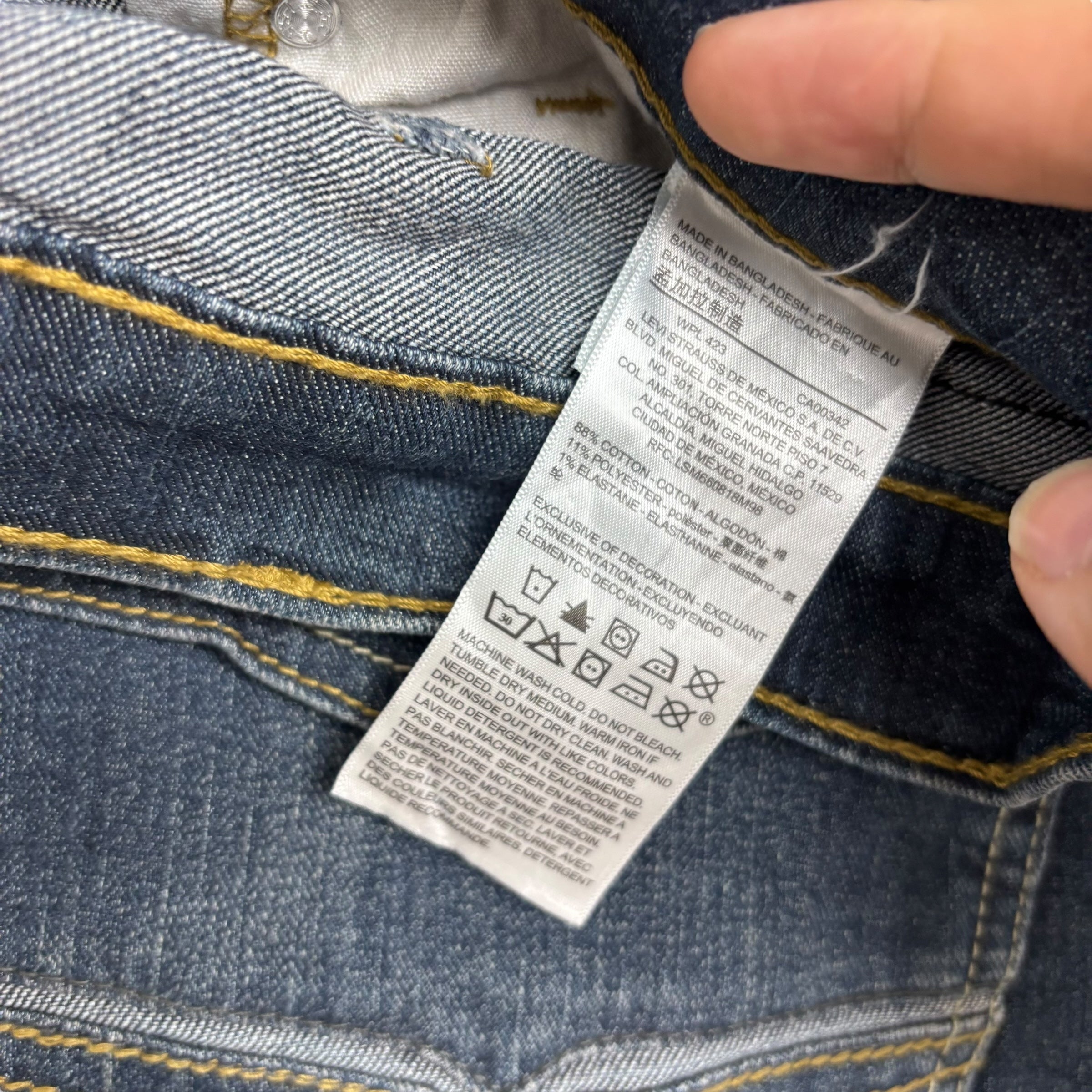 Levis Signature Jeans W38 L32 Mens Dark Blue Slim Straight Fit Stretch (E)