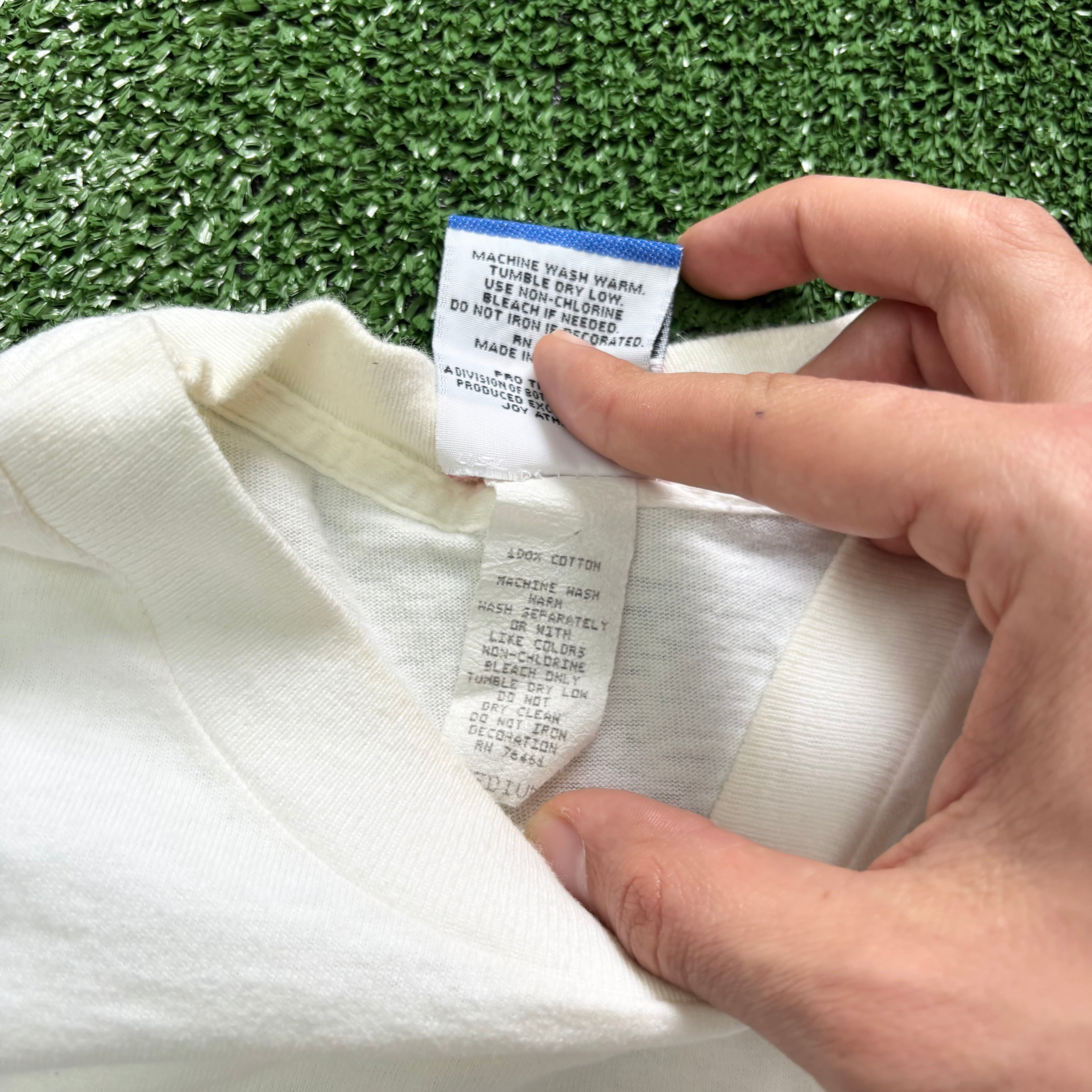 Vintage T Shirt Mens Small White Single Stitch Graphic Print 90s USA NFL