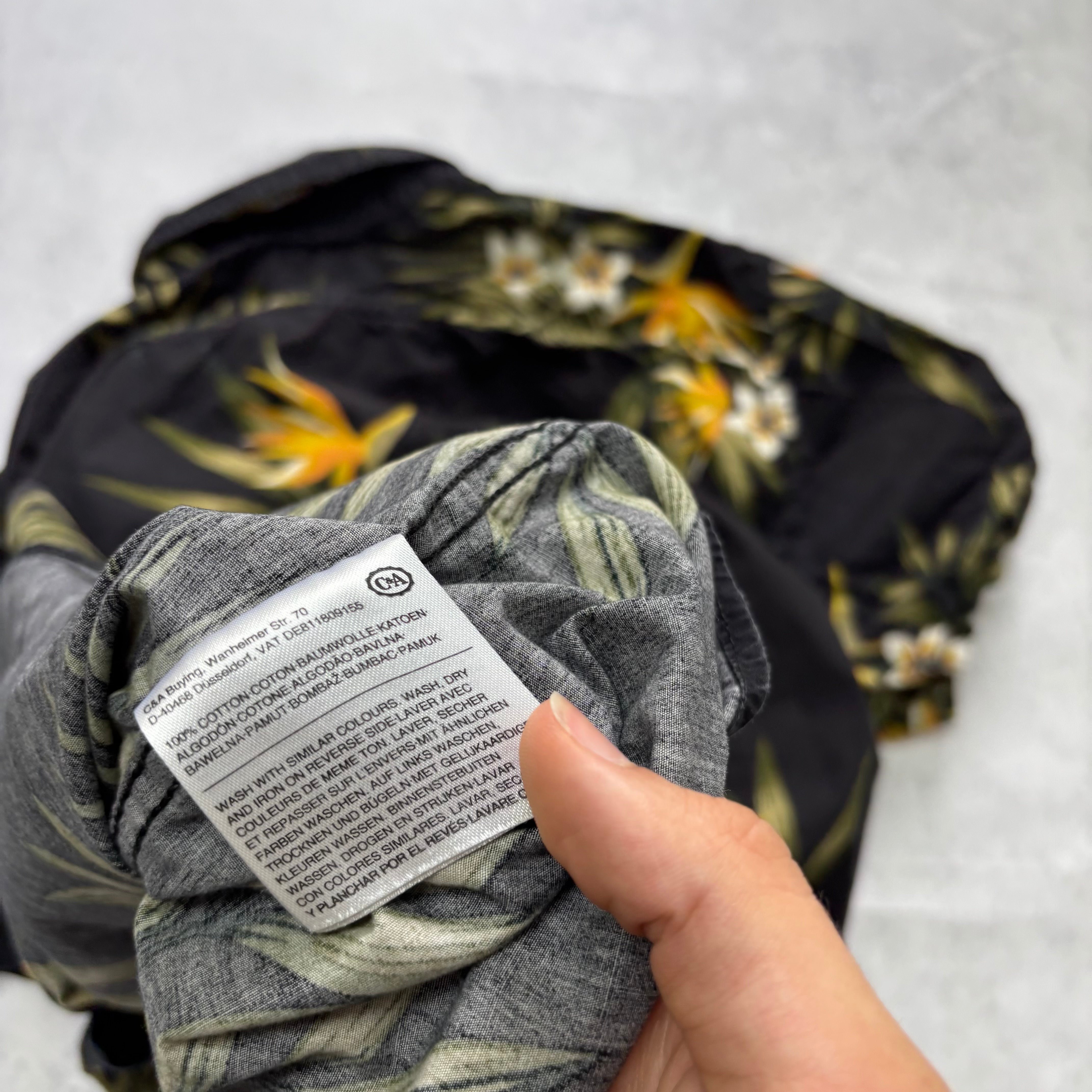 Hawaiian Shirt Mens XXL Black Floral Aloha Short Sleeve Cotton Slim Fit (E)