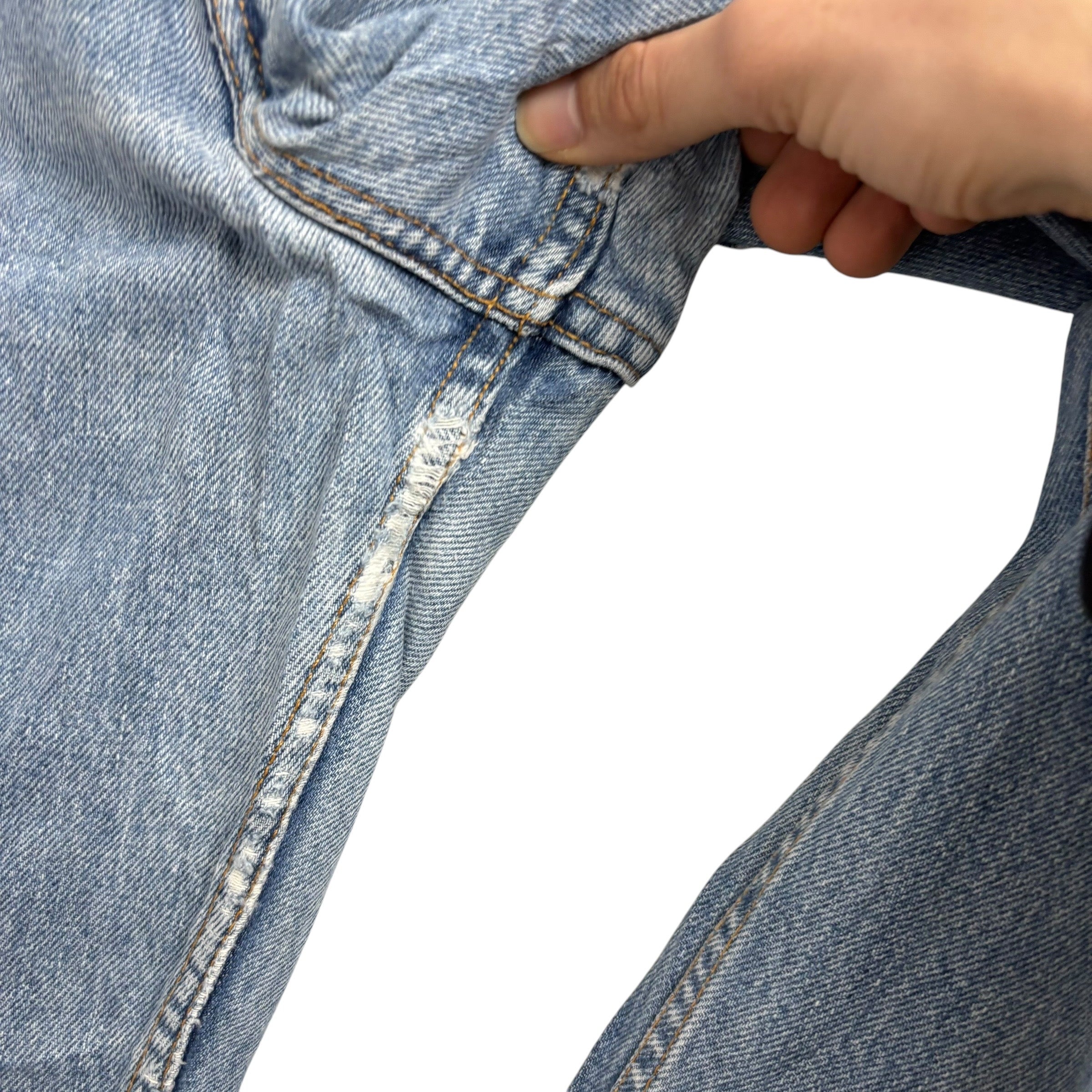 Levis 550 Jeans W34 L33 Womens Light Blue Relaxed Taper Mom Vintage Denim