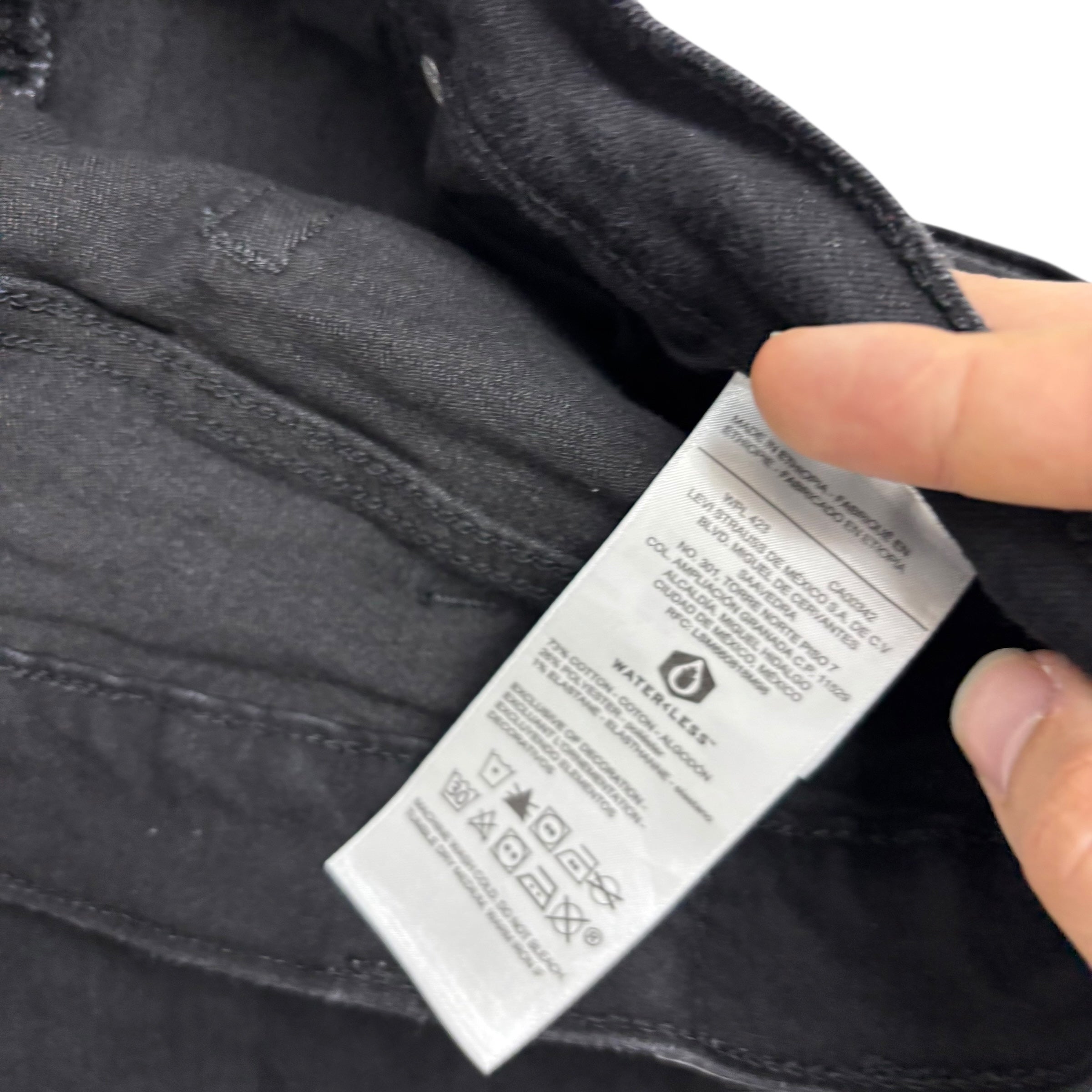 Levis Signature Jeans W38 L30 Mens Black Slim Fit Stretch Denim (E)