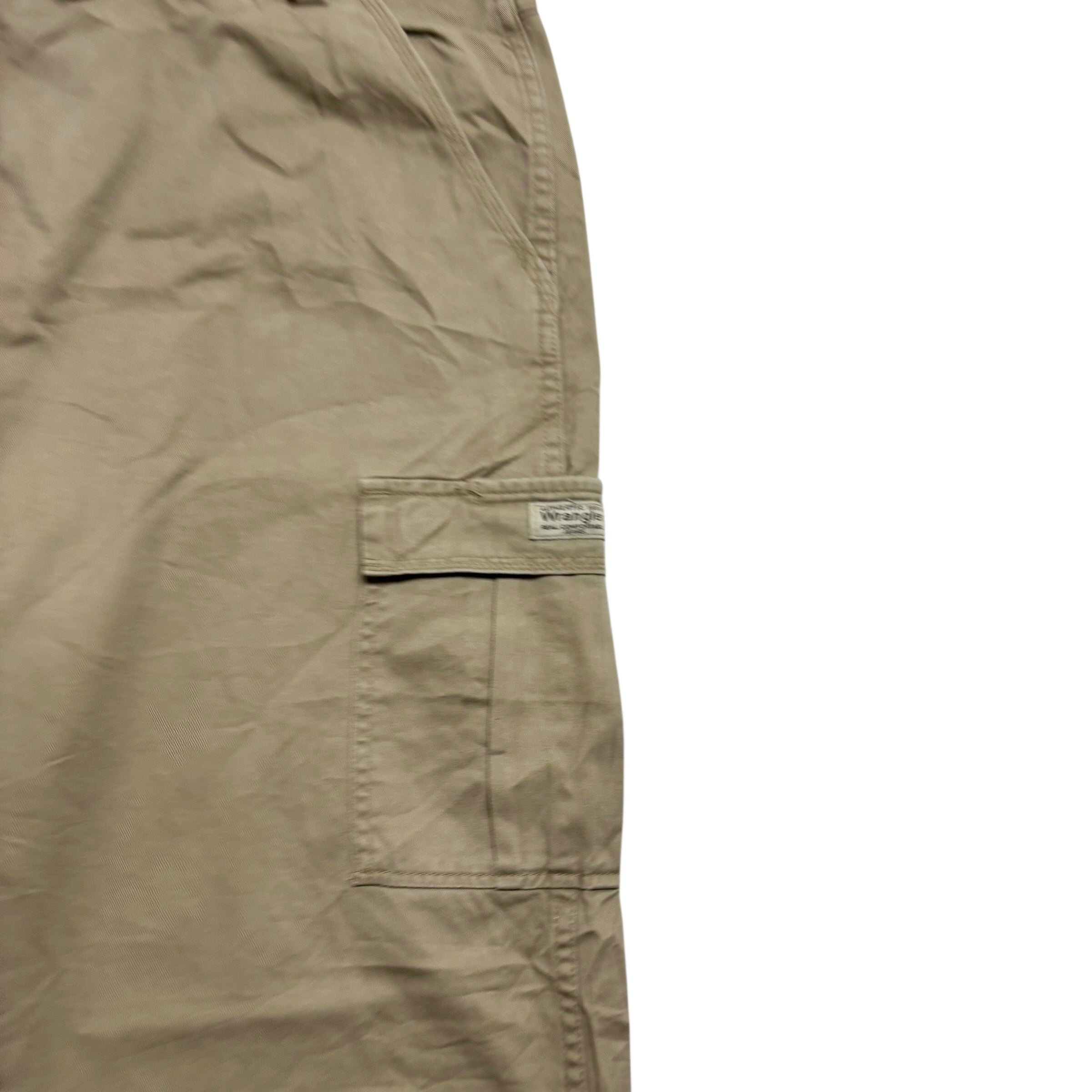 Wrangler Cargo Pants W46 L30 Mens Beige Baggy Relaxed Straight Fit (E)