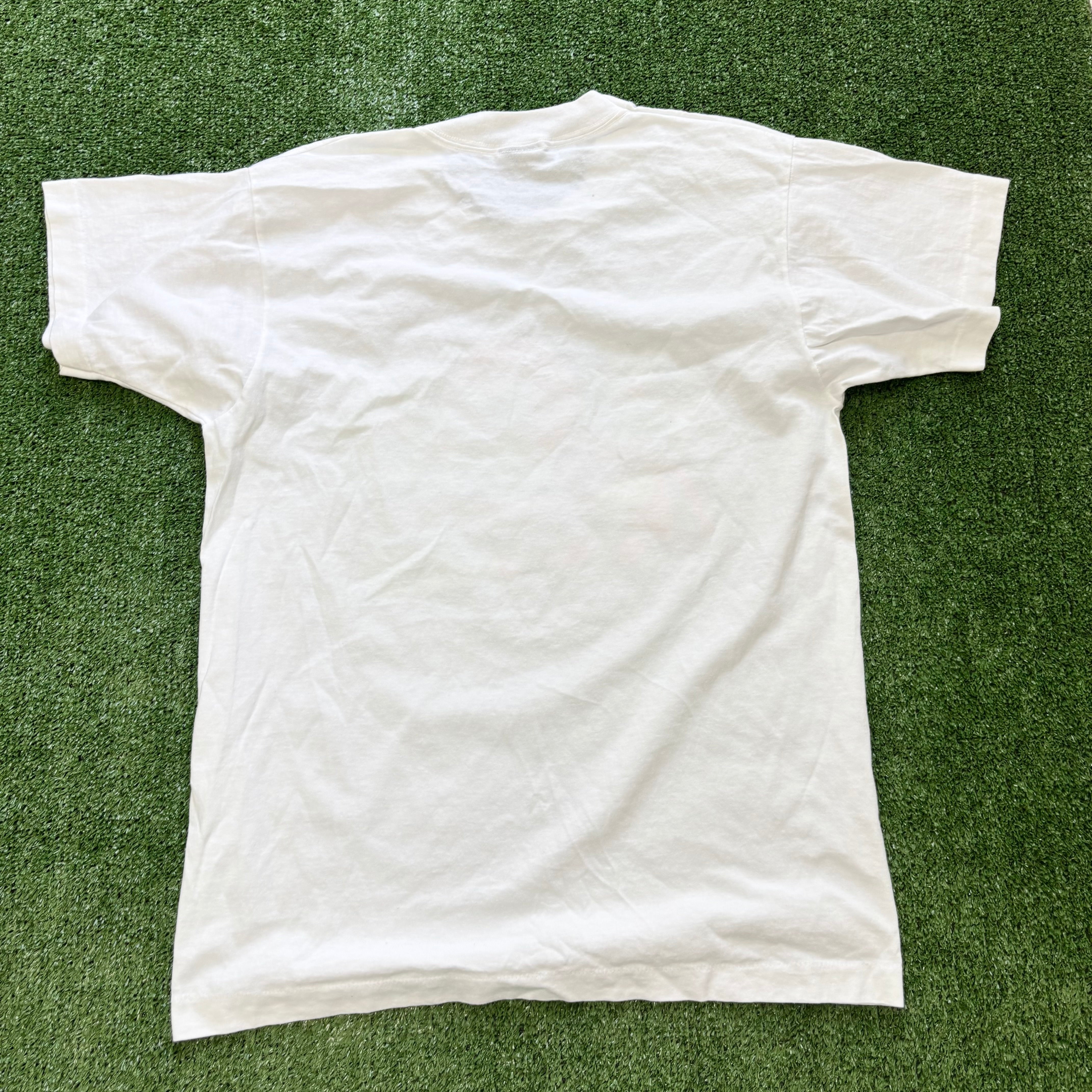 Vintage T Shirt Mens Medium White Single Stitch Graphic Print 90s Tourist (E)