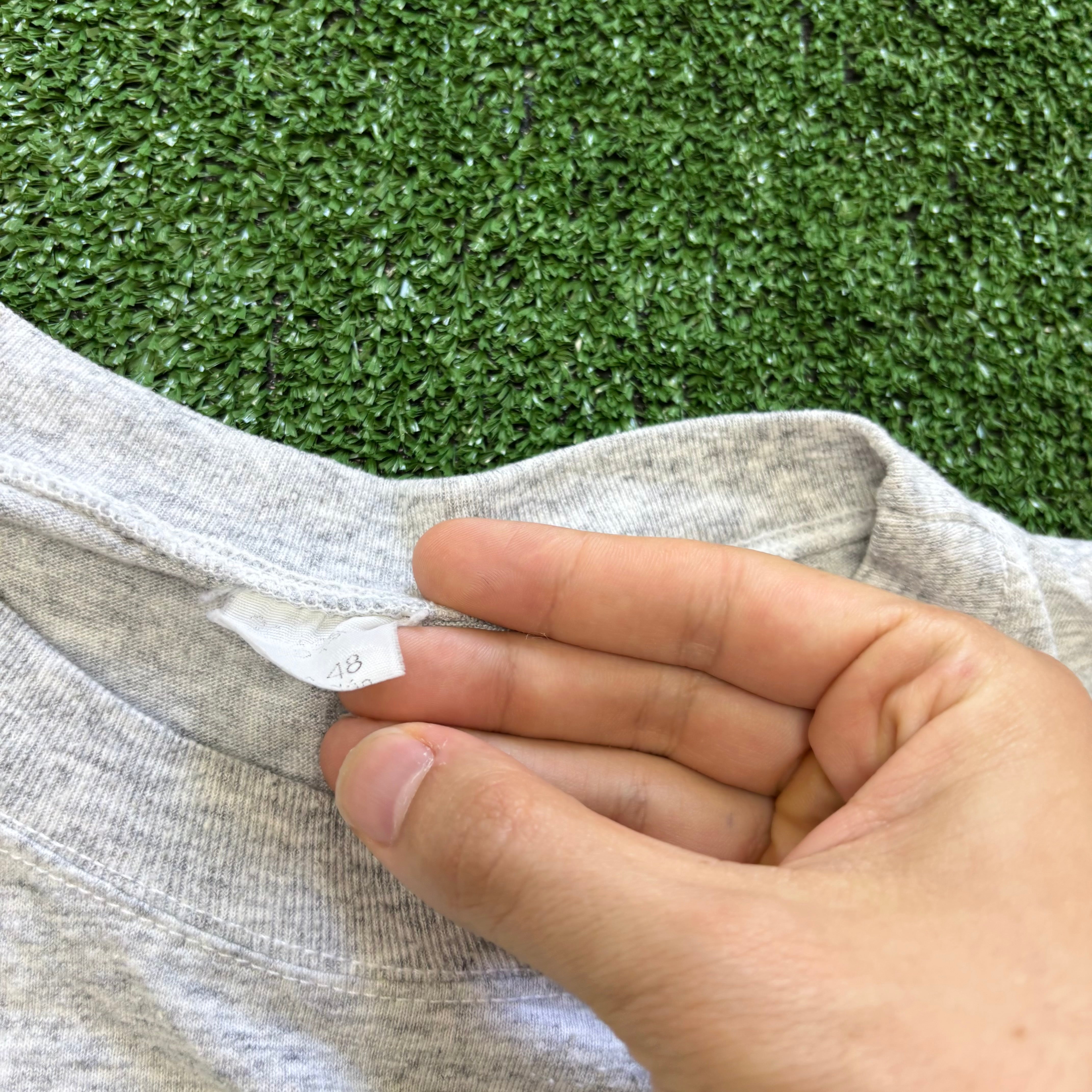 Vintage T Shirt Mens XL Grey Graphic Print 00s Tourist