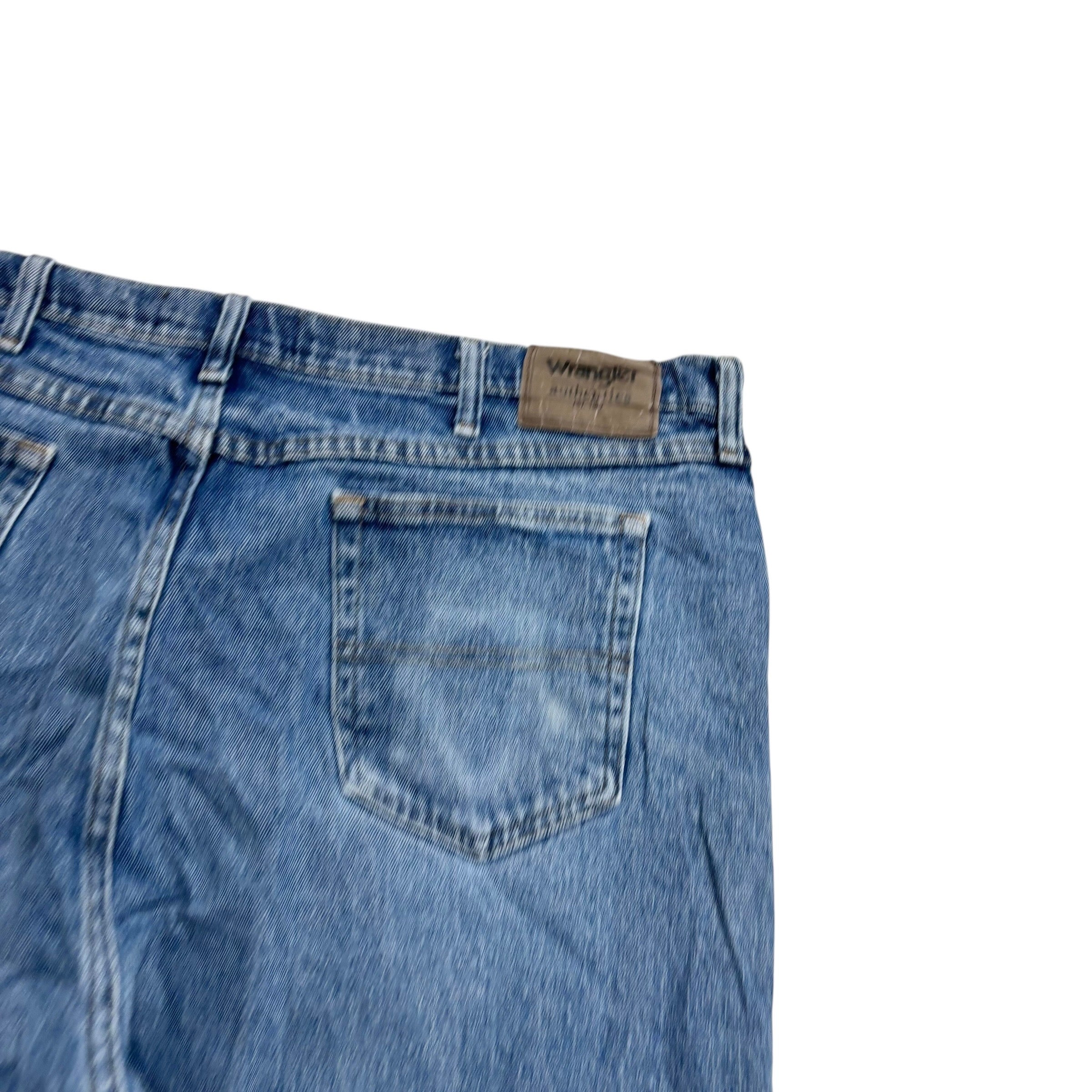 Wrangler Jeans W42 L32 Mens Light Blue Relaxed Straight Fit Stretch Denim