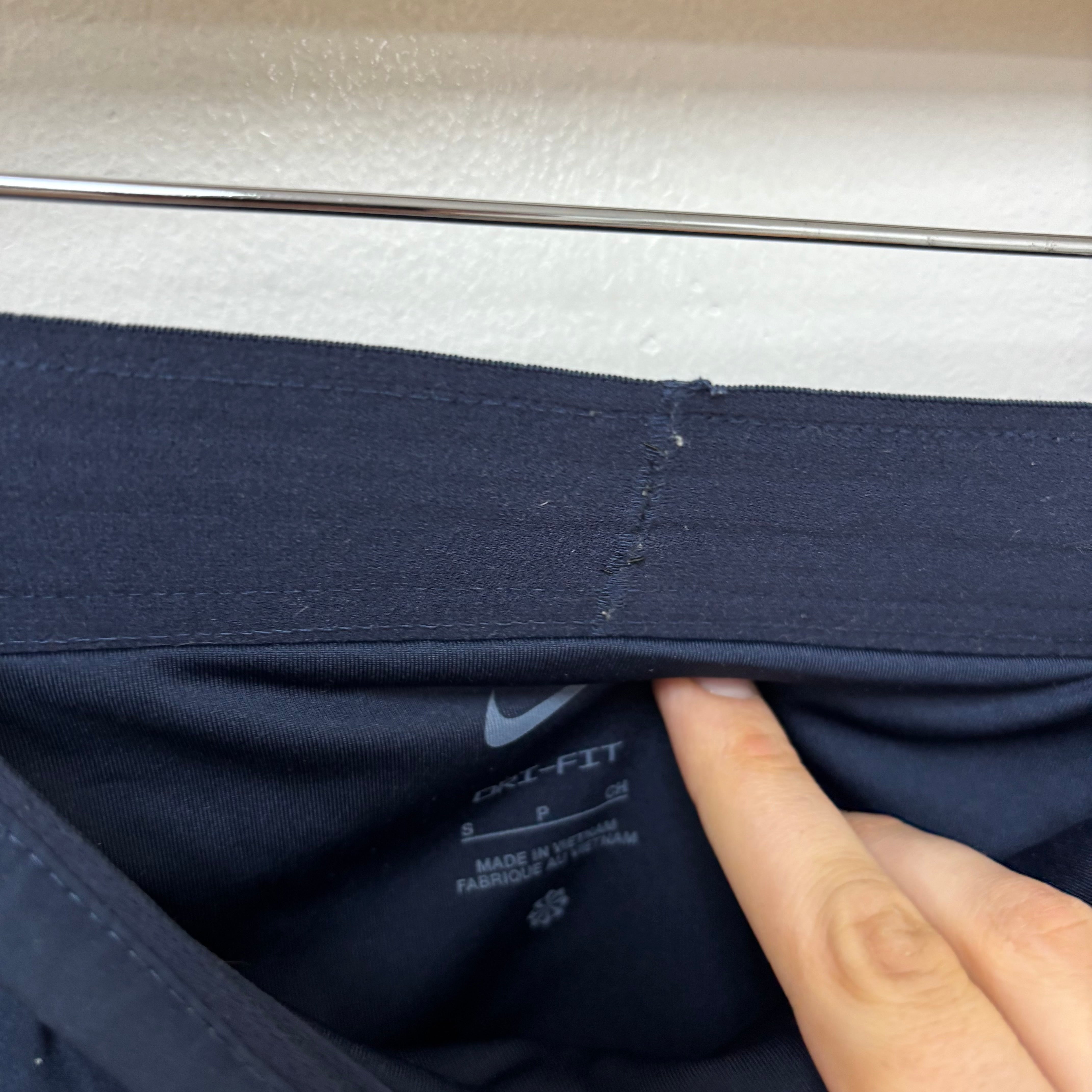 Nike Shorts Mens Small Navy Blue Dri Fit Running Sports Gym Athletic Pockets (E)