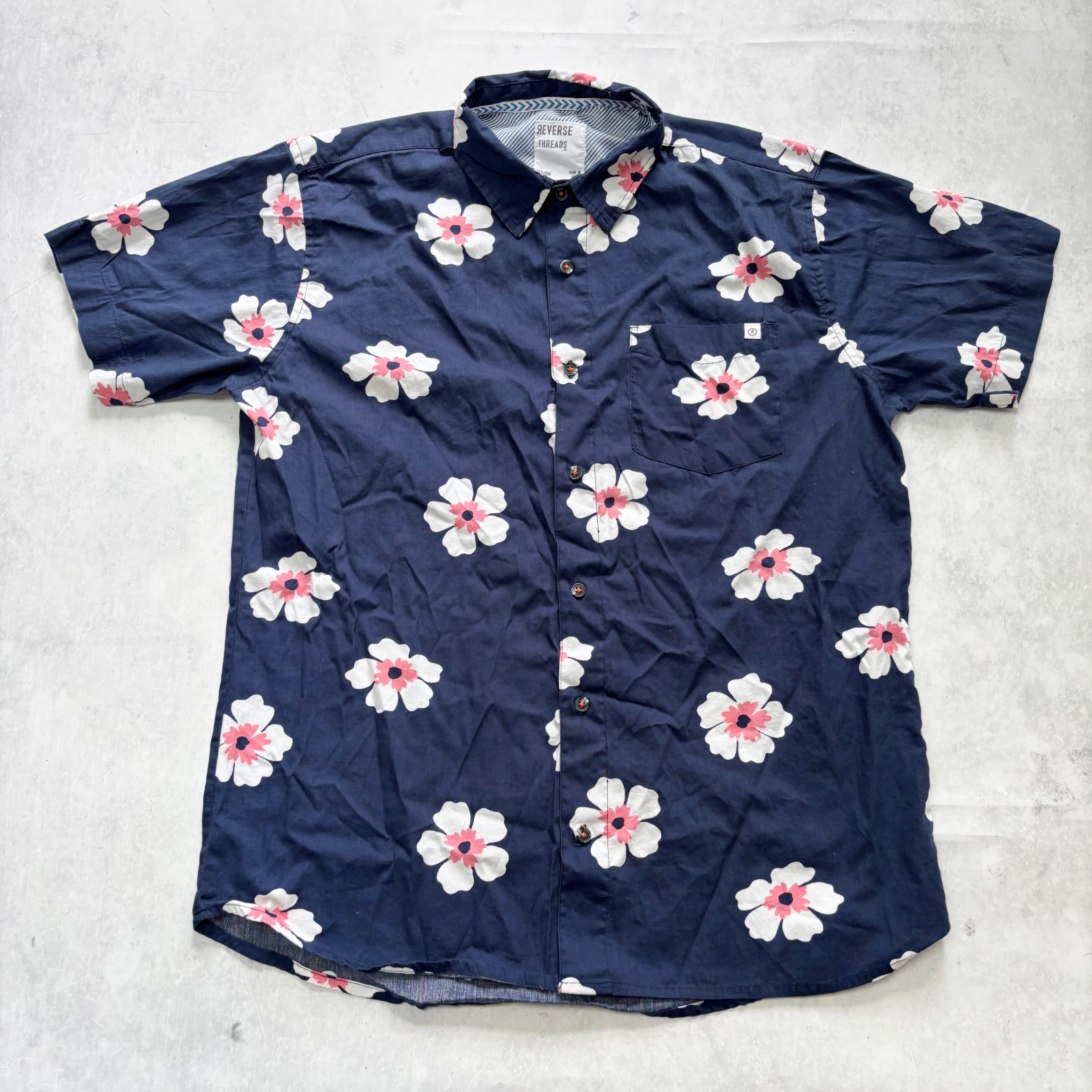 Hawaiian Shirt Mens Medium Navy Floral Aloha Short Sleeve Cotton Regular Fit (E)