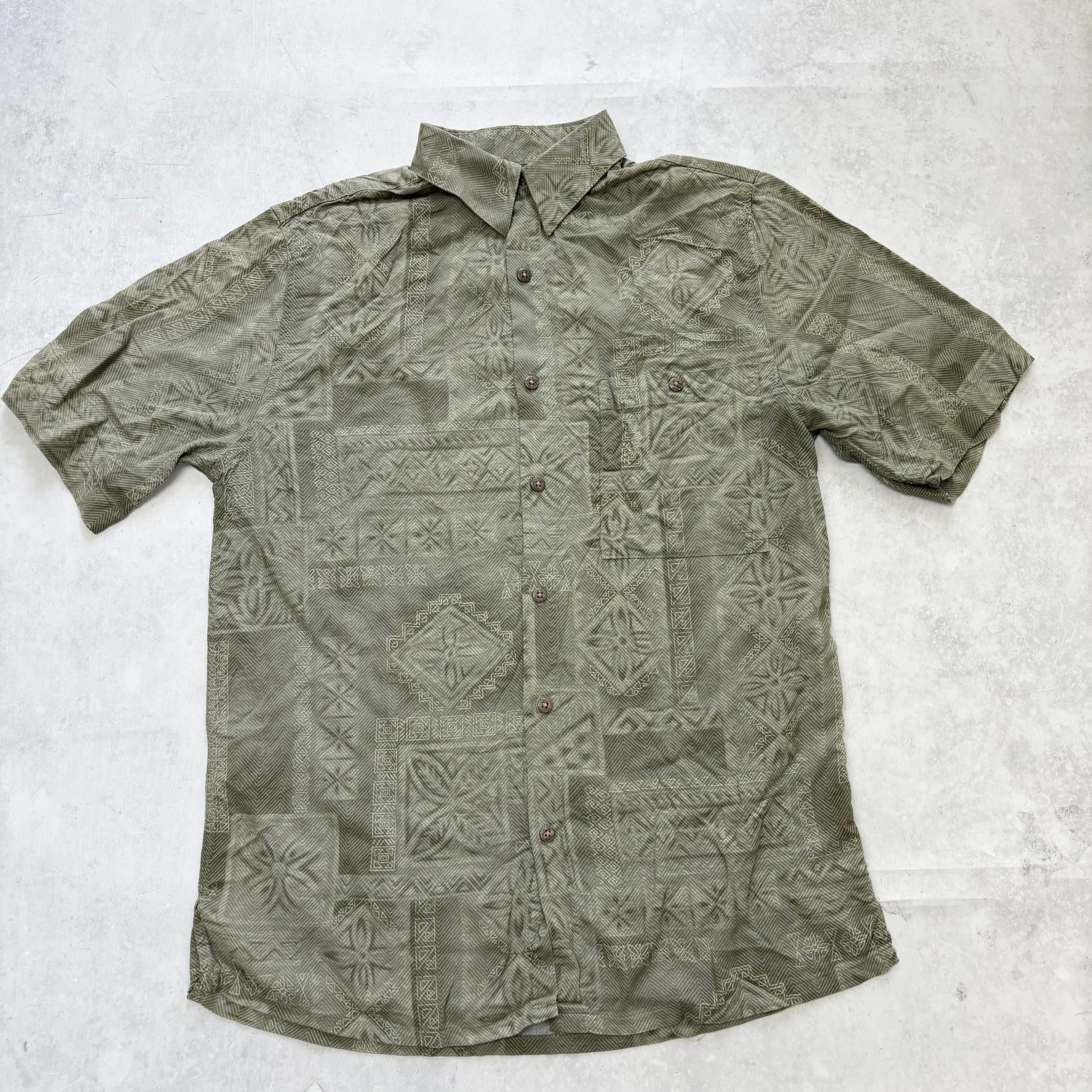 Vintage Hawaiian Shirt Mens Small Green Floral Aloha Short Sleeve Rayon (E)