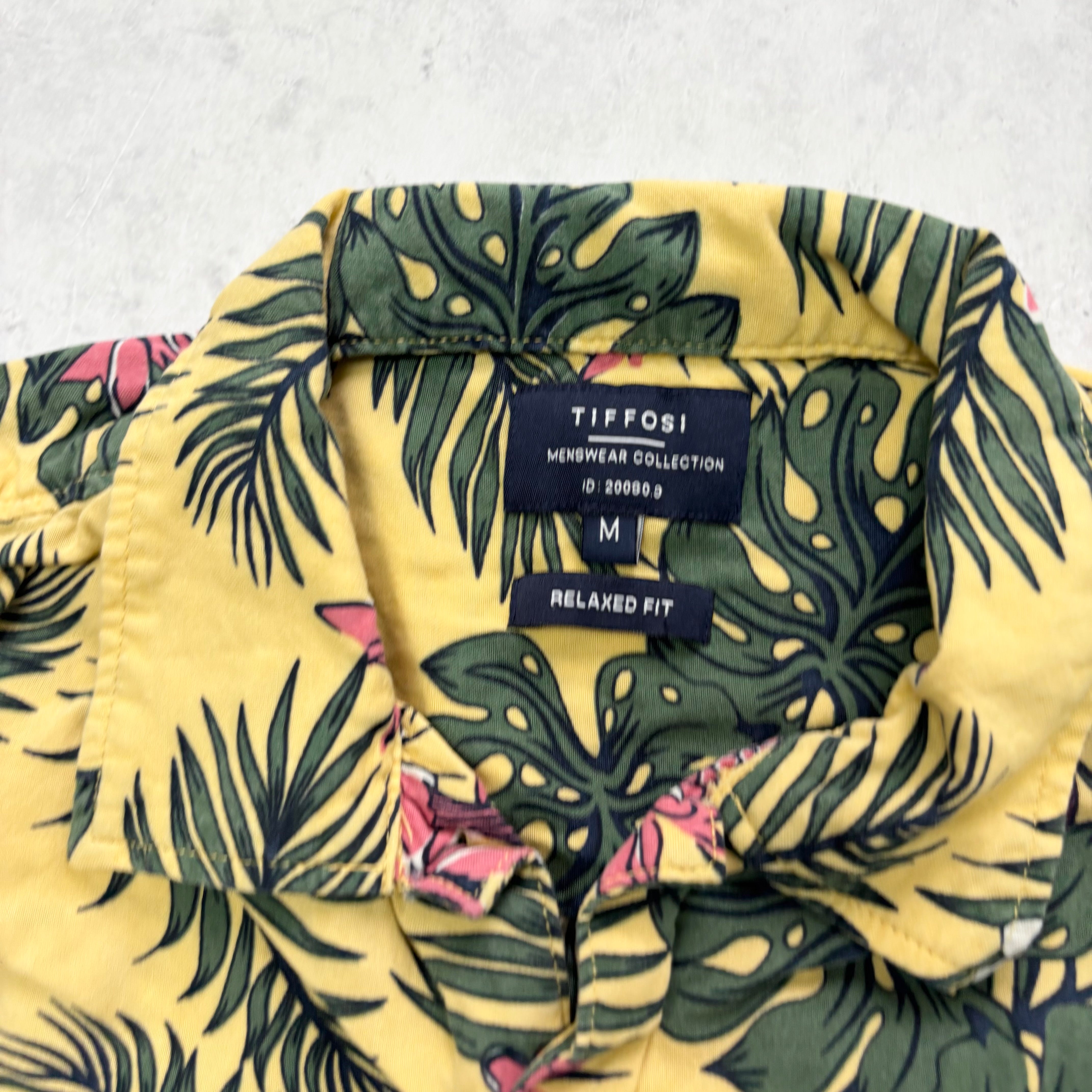 Hawaiian Shirt Mens Small Yellow Floral Aloha Short Sleeve Viscose (E)