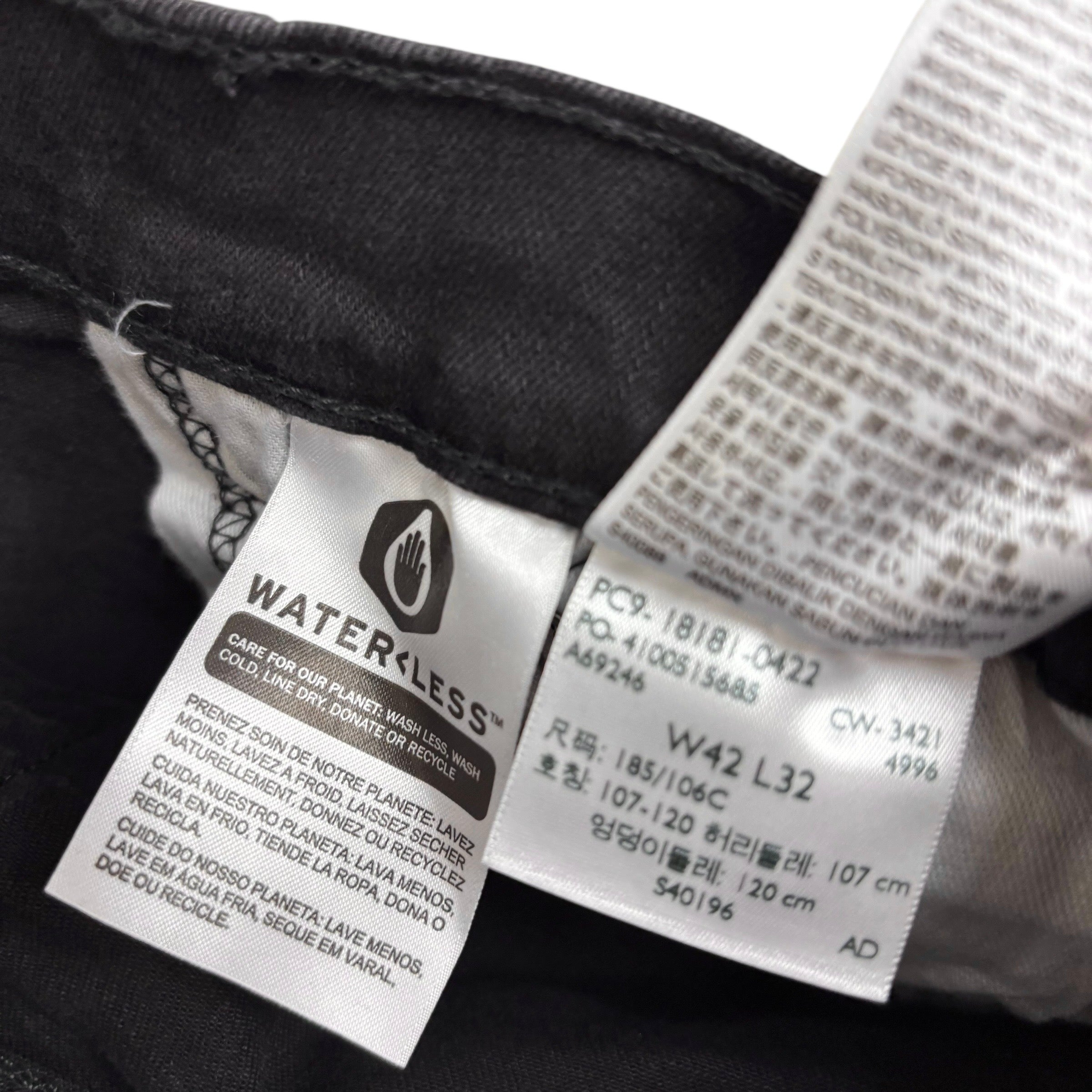 Levis 541 Jeans W42 L31 Mens Black Athletic Tapered Fit Stretch Denim (E)