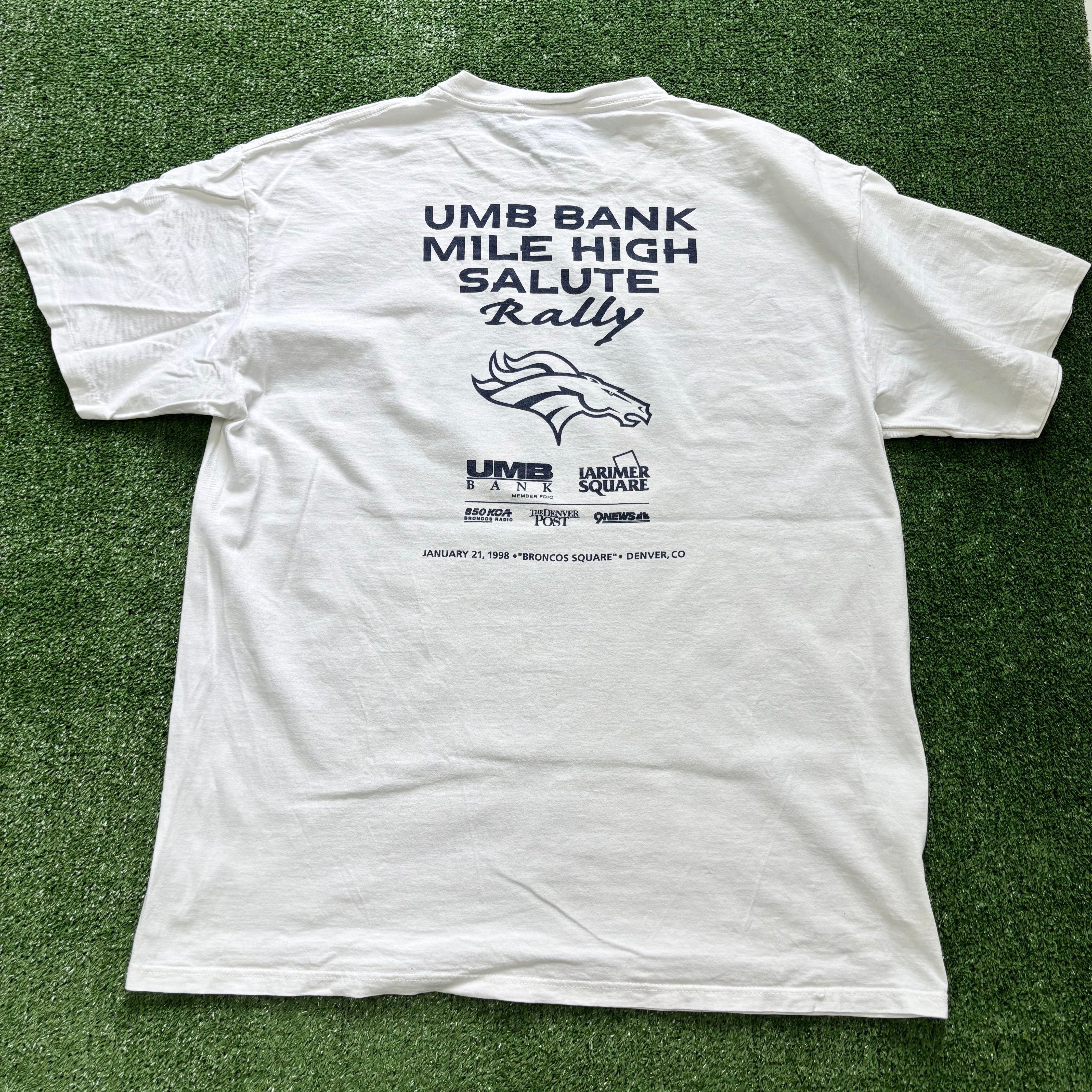 Vintage T Shirt Mens XL White Single Stitch Graphic Print 90s NFL Broncos