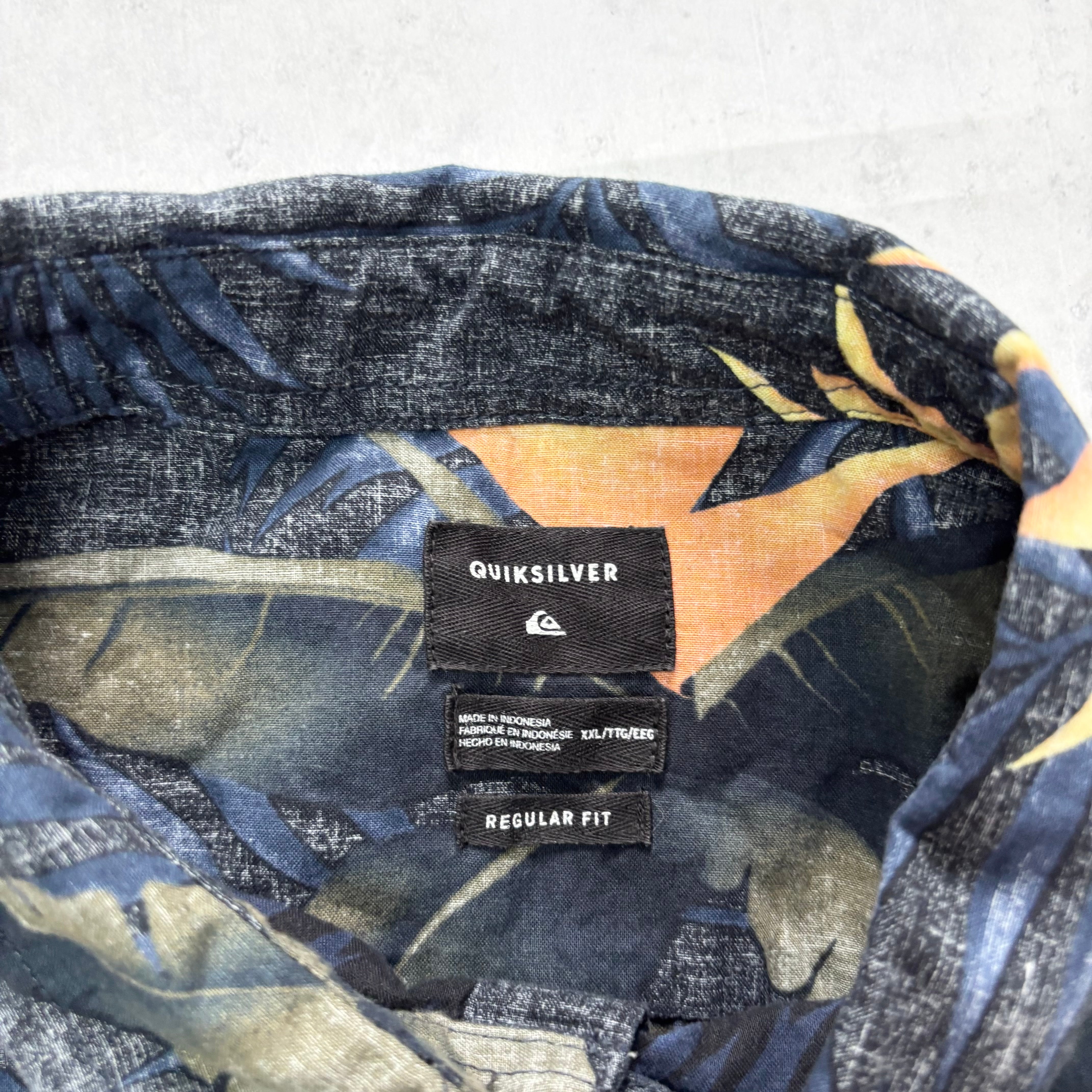 Quiksilver Hawaiian Shirt Mens XXL Navy Short Sleeve Cotton Regular Fit (E)