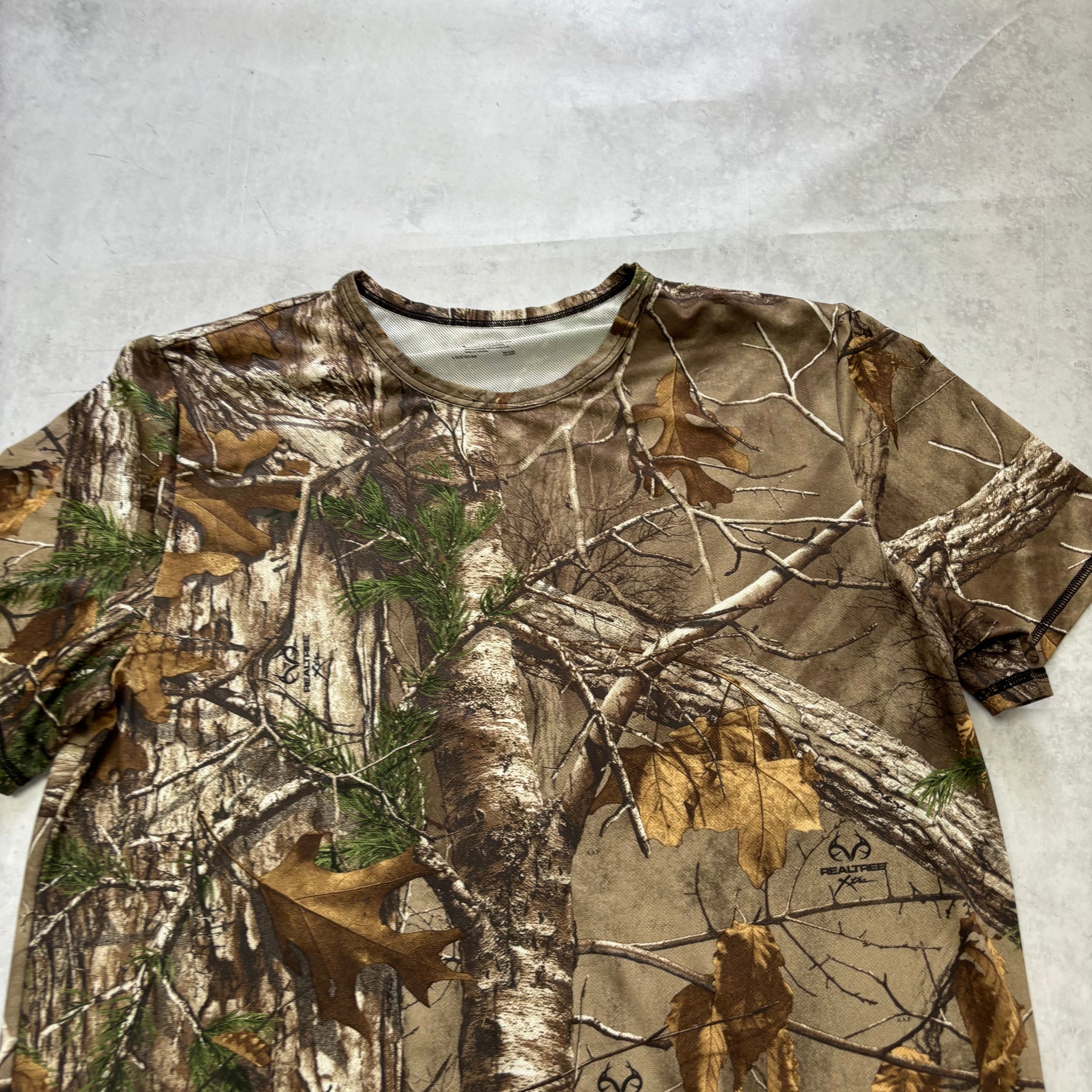 RealTree T Shirt Mens Large Camo Y2K Hunting (E)