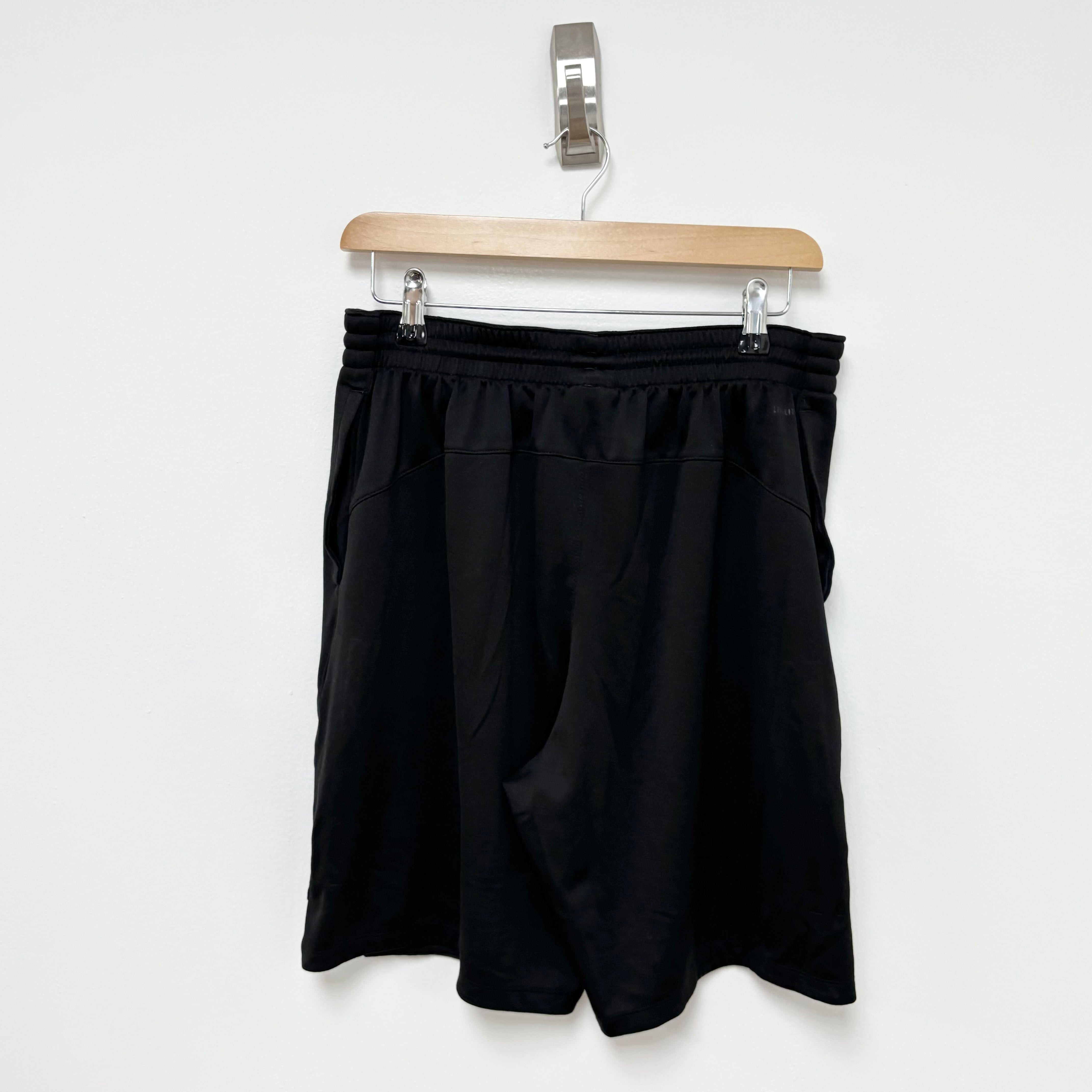 Adidas Shorts Mens Large Black Sports Running Gym Athletic Pockets (E)