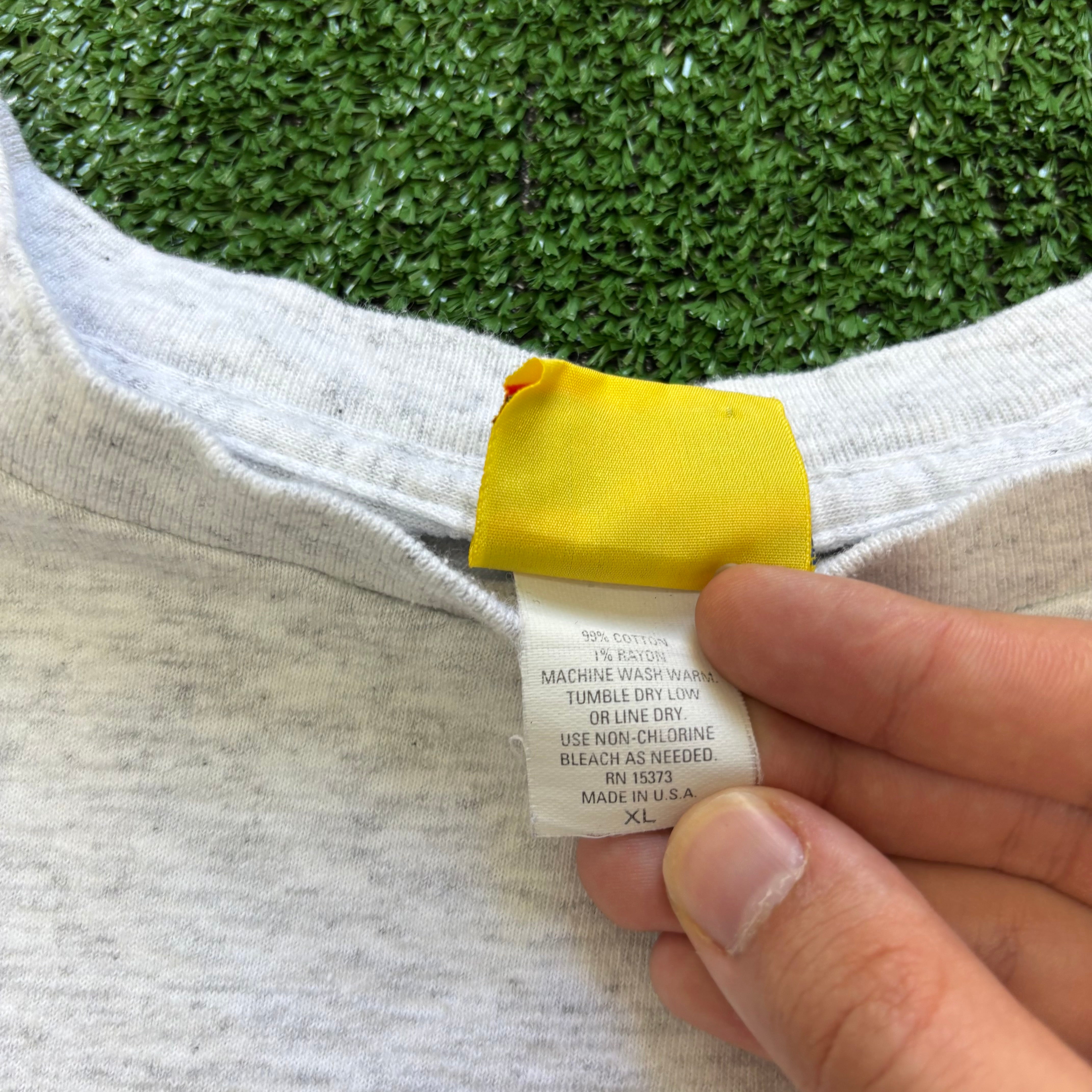 Vintage T Shirt Mens XL Grey Single Stitch Graphic Print 90s Boxy Fit (E)