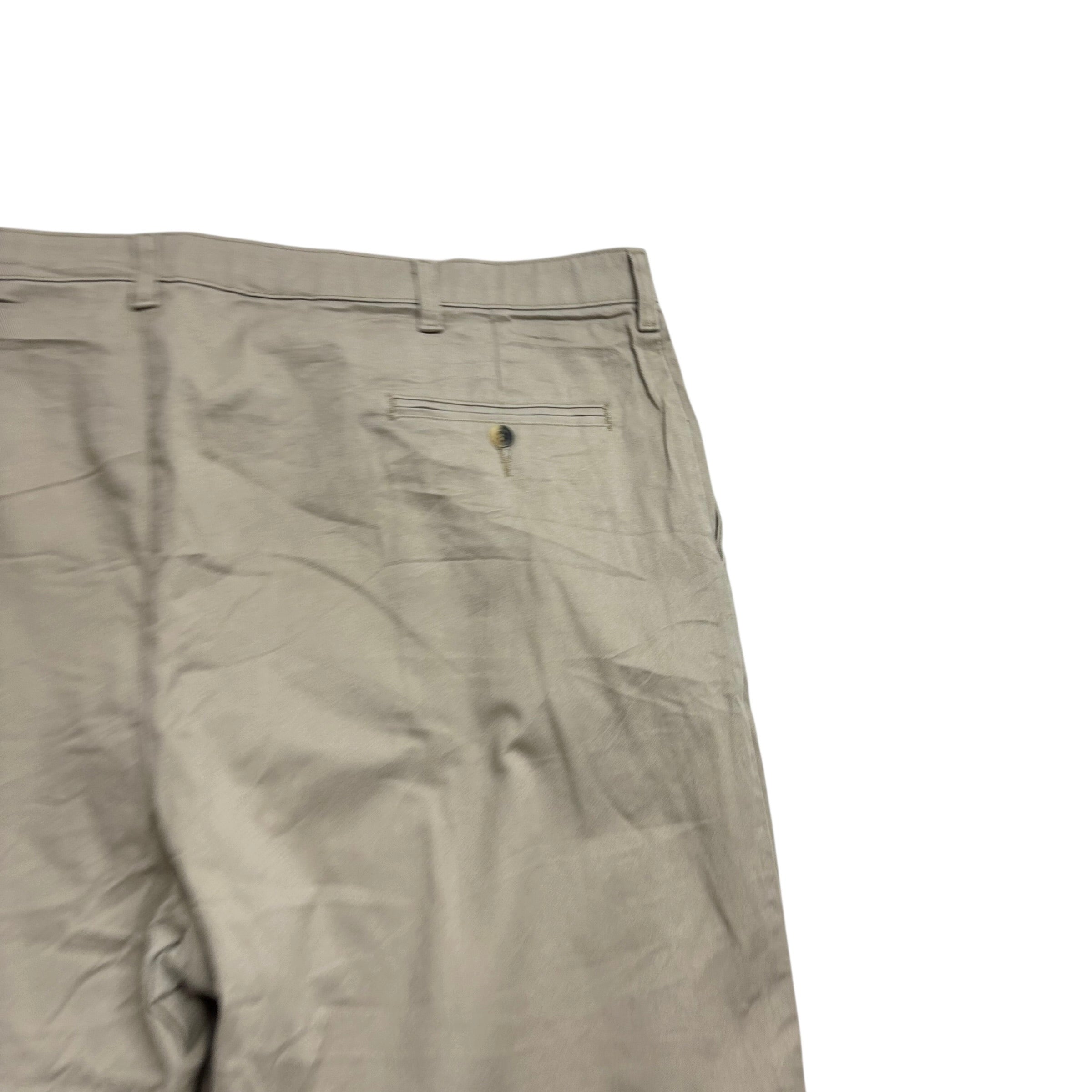 Wrangler Pleated Trousers W44 L30 Mens Beige Relaxed Straight Fit Stretch Pants