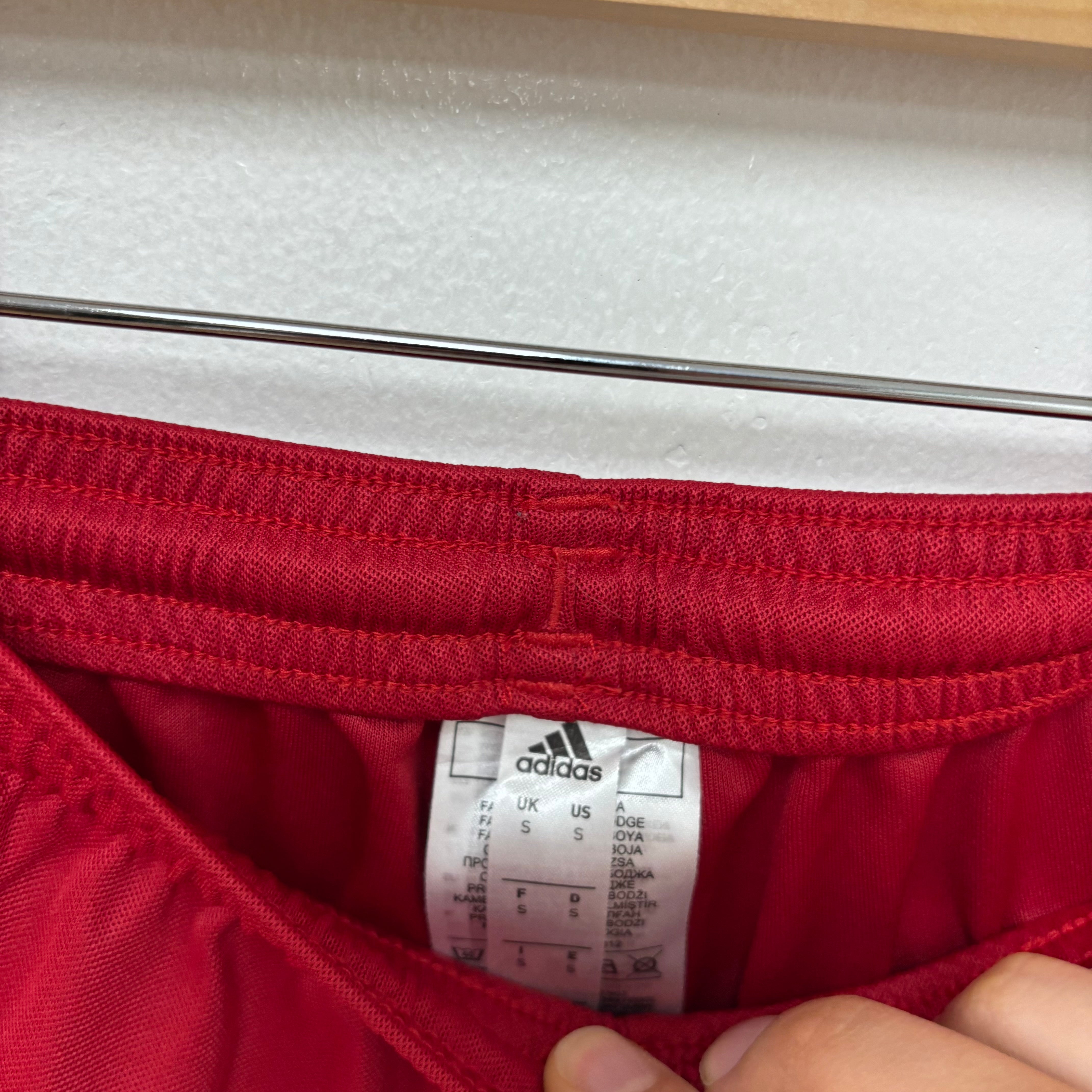 Adidas Shorts Mens Small Red Sports Running Gym Athletic (E)