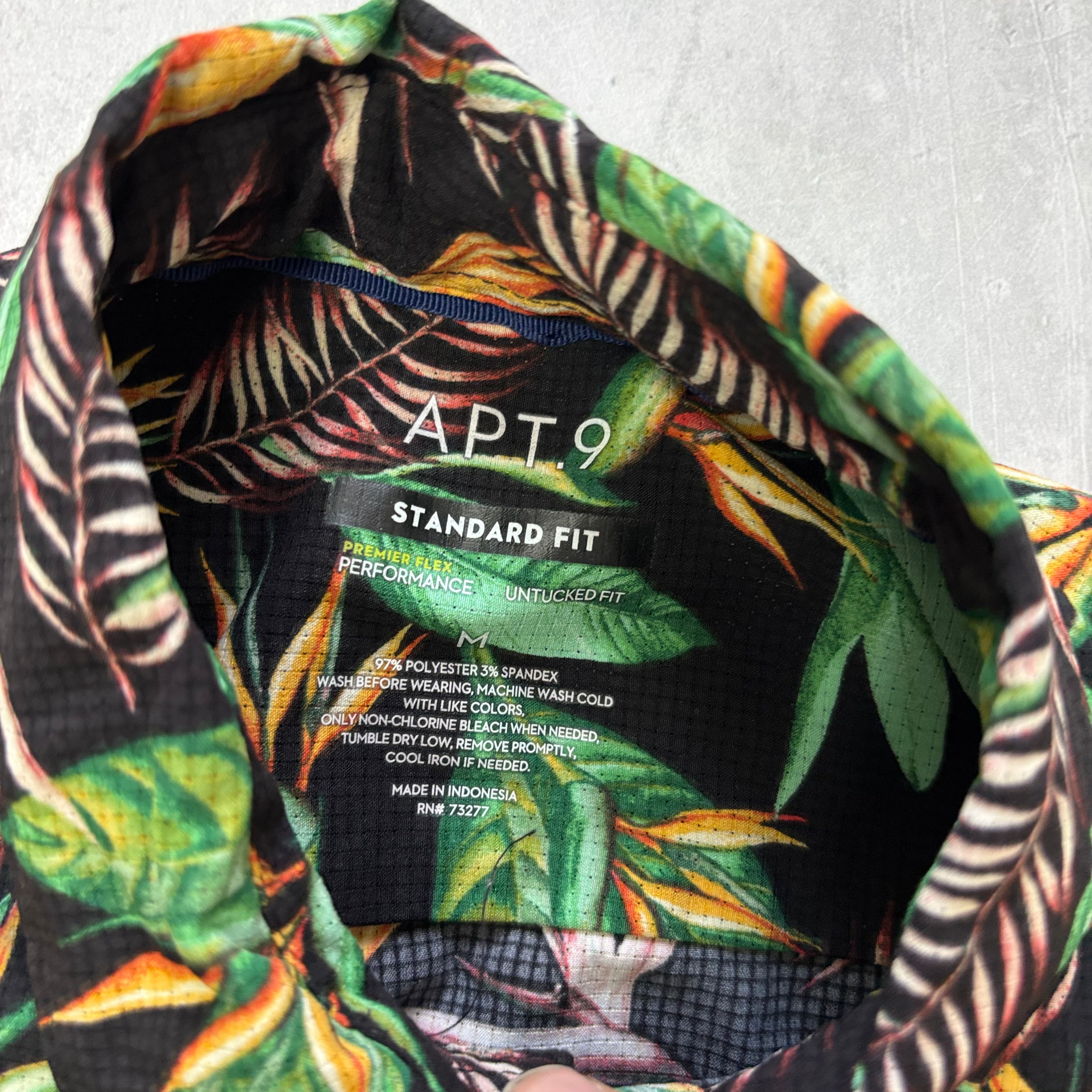 Hawaiian Shirt Mens Medium Black Floral Aloha Polyester Slim Fit (E)