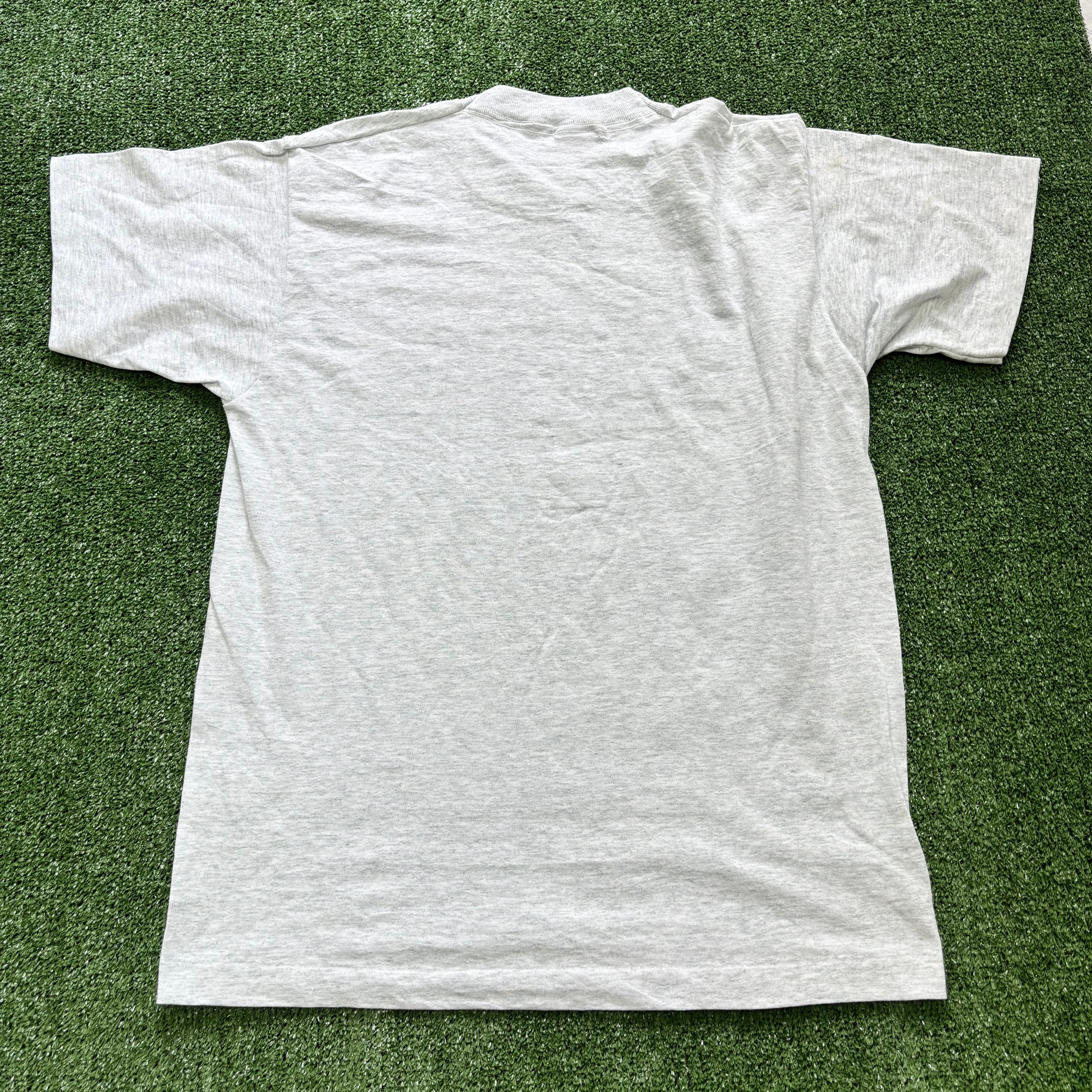 Vintage T Shirt Mens Medium Grey Single Stitch Graphic Print 90s USA Tourist