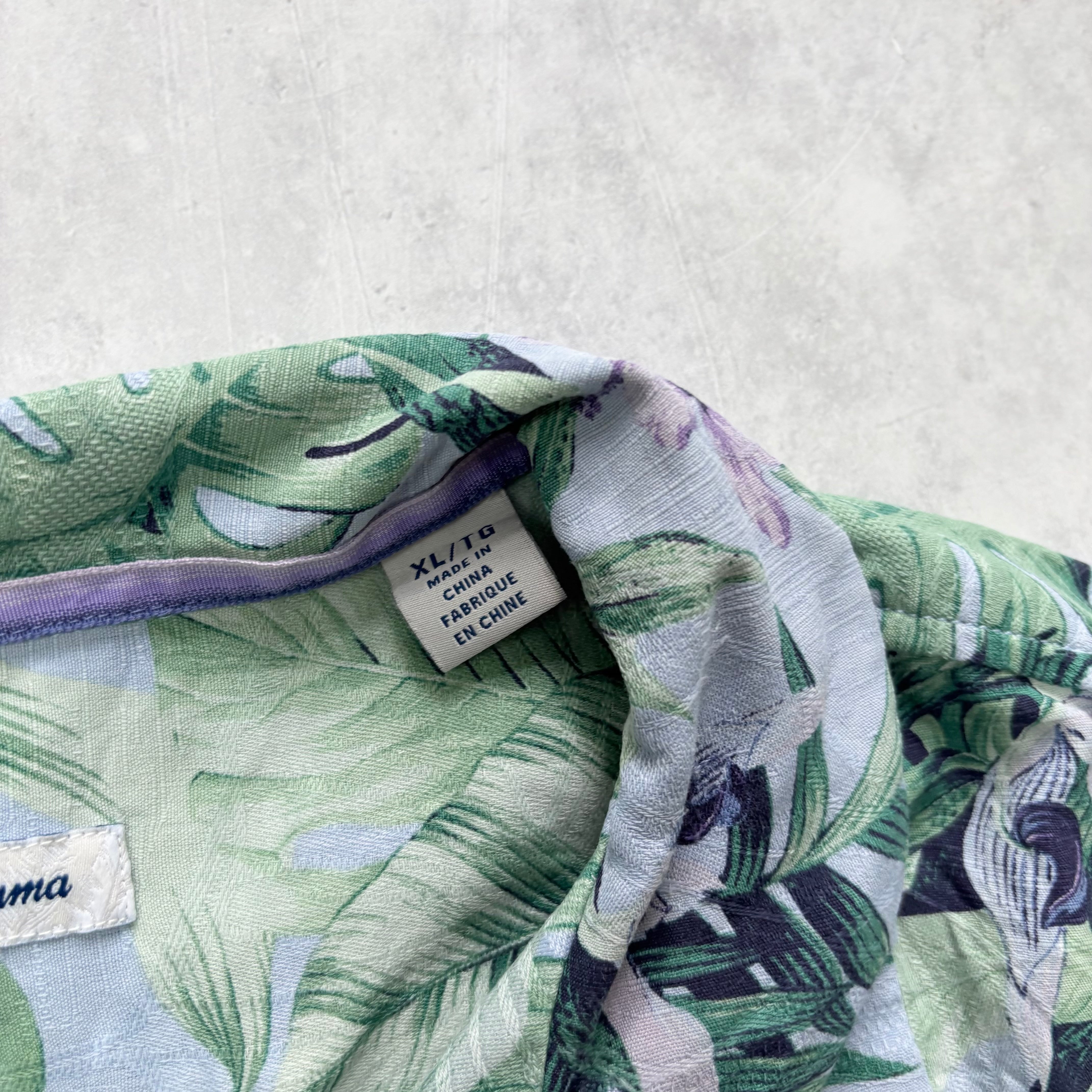 Tommy Bahama Hawaiian Shirt Mens XL Multi Floral Aloha Short Sleeve Silk