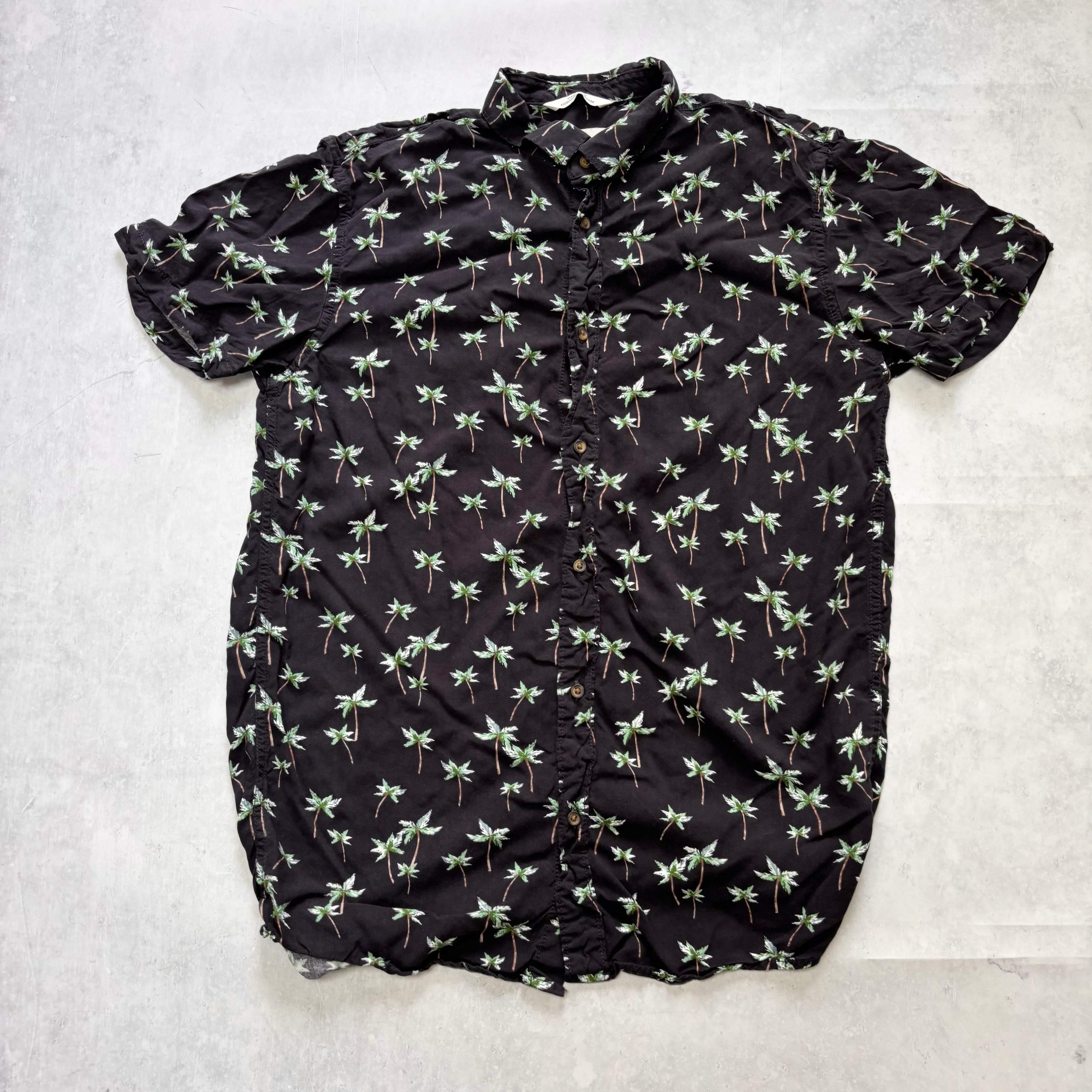 Hawaiian Shirt Mens Small Black Floral Aloha Short Sleeve Viscose Funky (E)