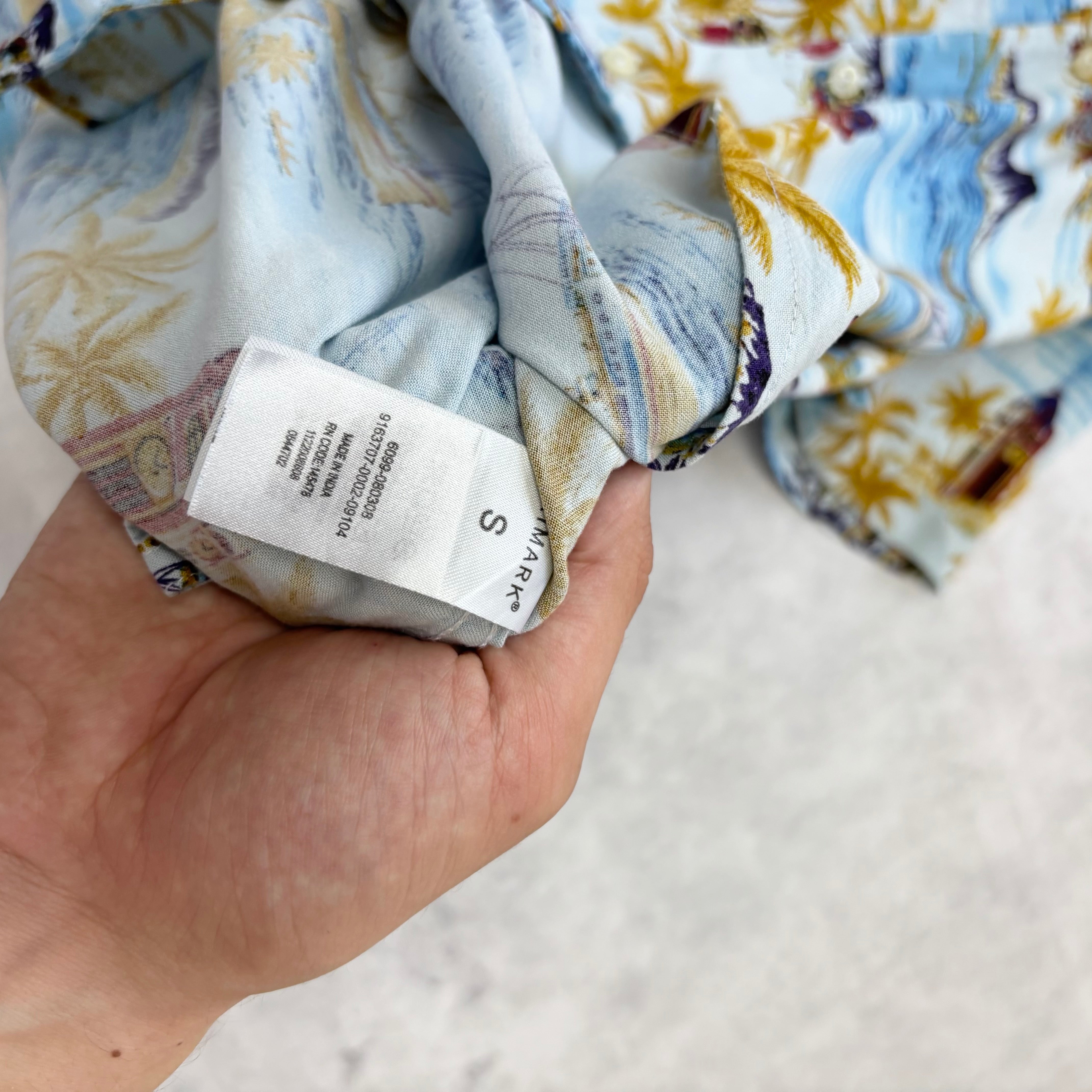 Hawaiian Shirt Mens Small Blue Floral Aloha Short Sleeve Viscose (E)