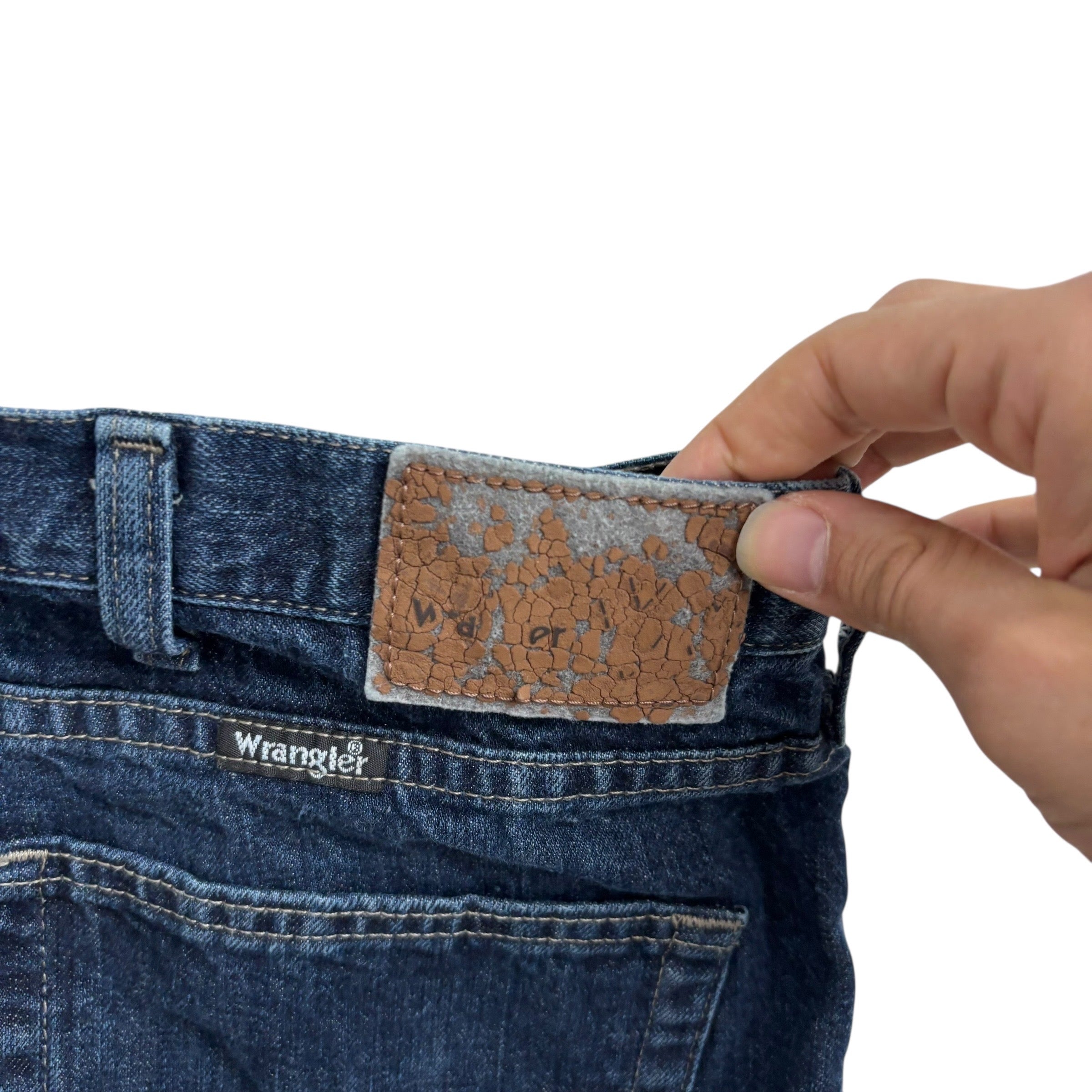 Wrangler Jeans W40 L30 Mens Dark Blue Relaxed Straight Fit Denim