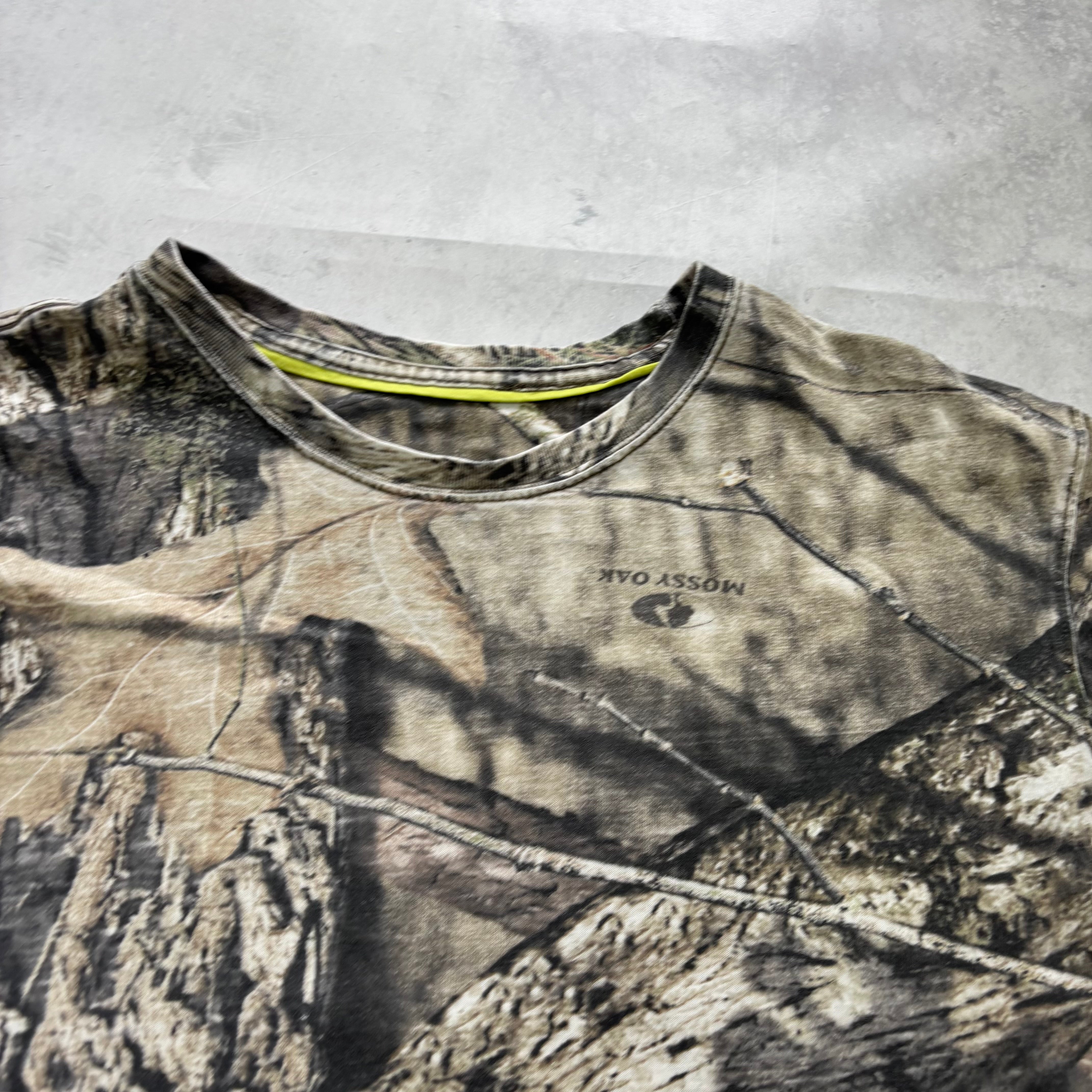 RealTree T Shirt Mens XL Camo Y2K Hunting Mossy Oak