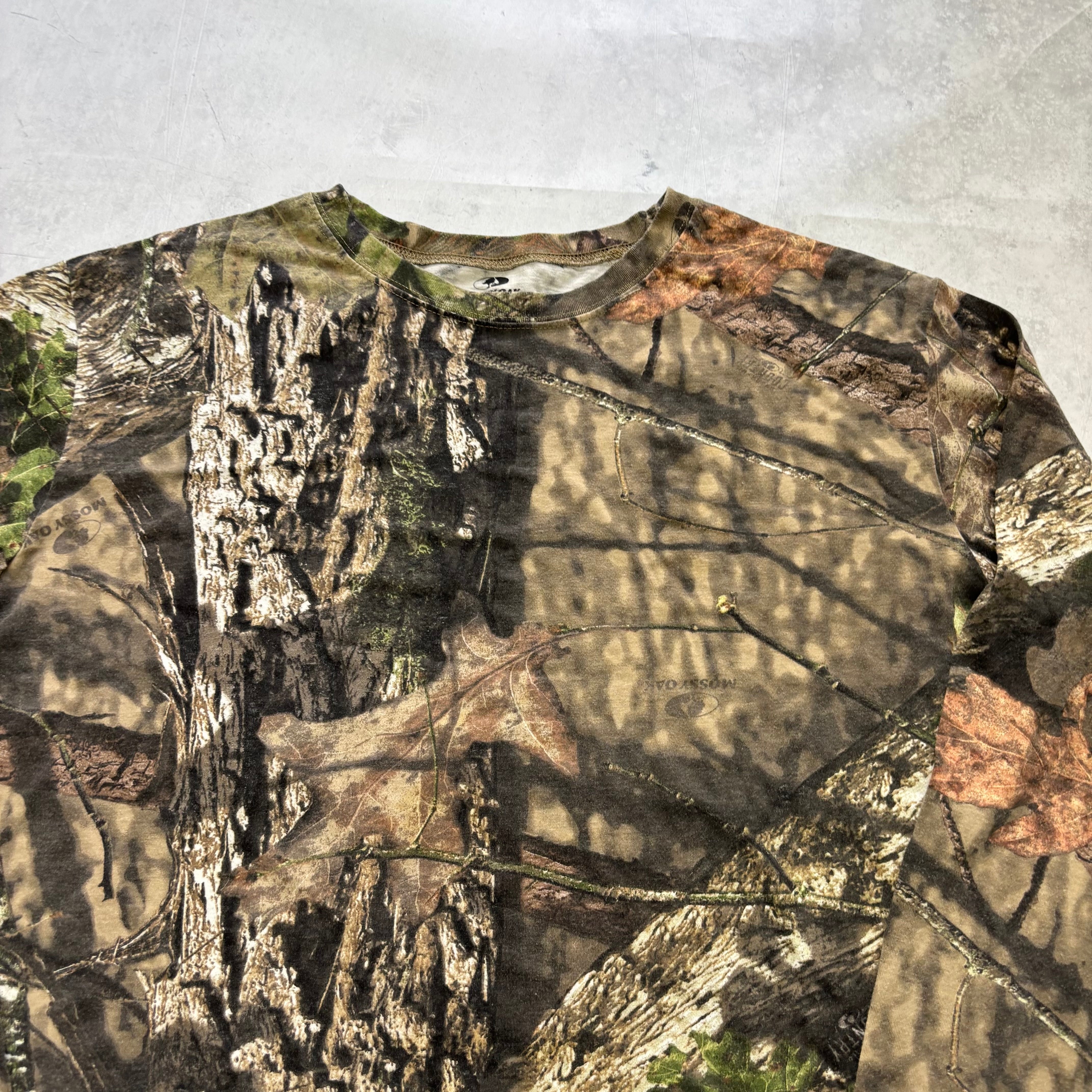 RealTree T Shirt Mens Large Camo Y2K Hunting Long Sleeve Mossy Oak (E)