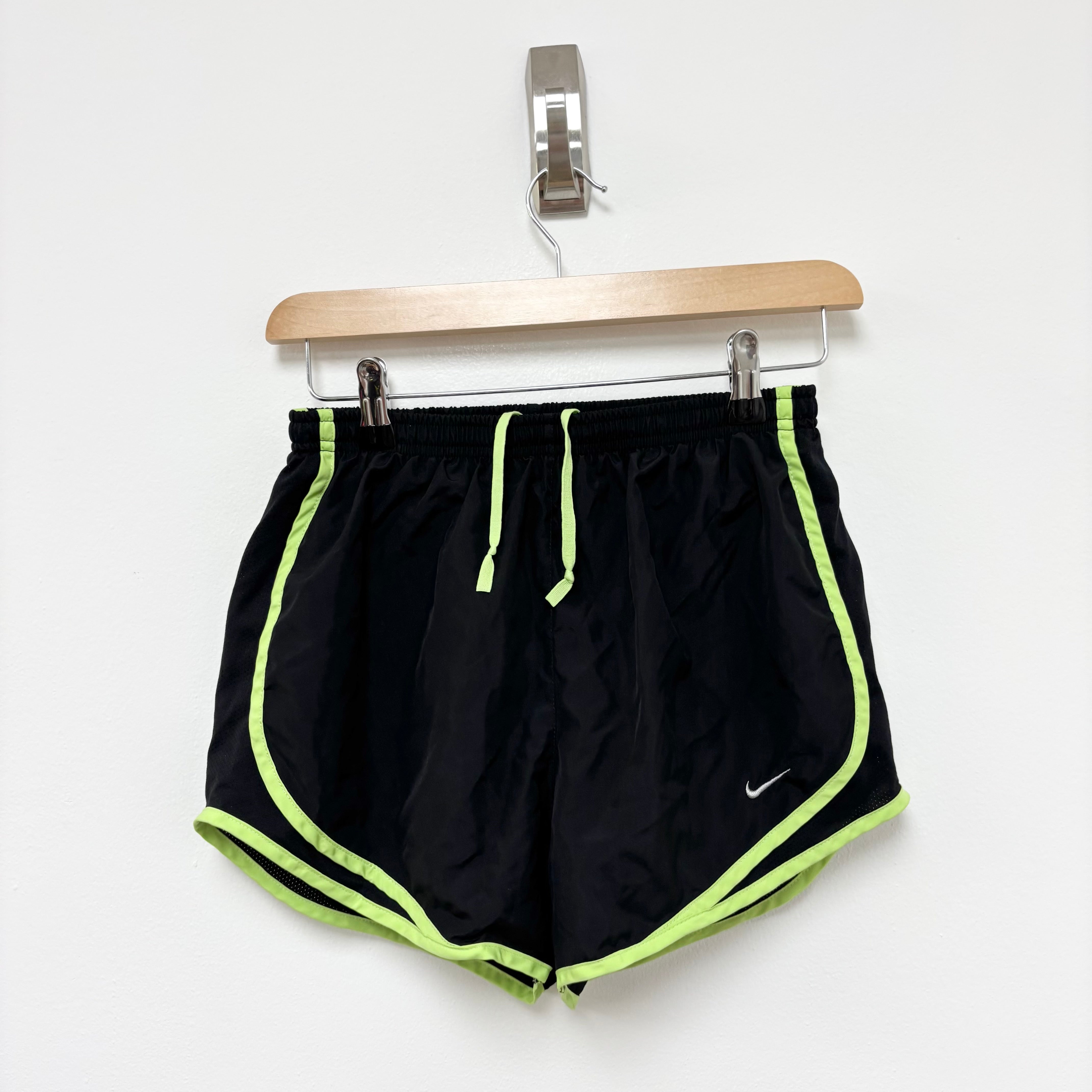 Nike Shorts Womens Small Black Dri Fit Running Sports Gym Athletic (E)