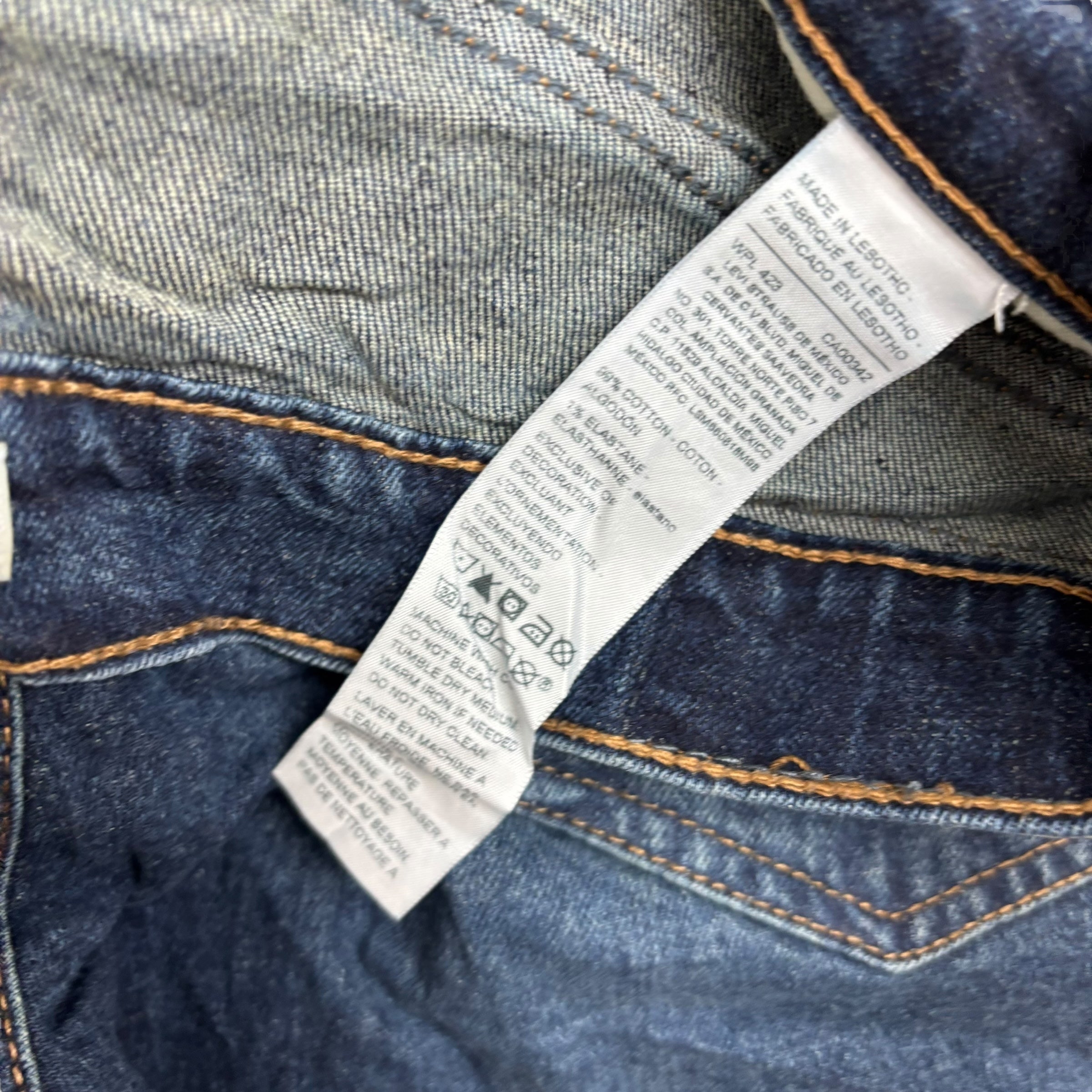 Levis Signature Jeans W33 L30 Mens Dark Blue Athletic Tapered Stretch Denim (E)