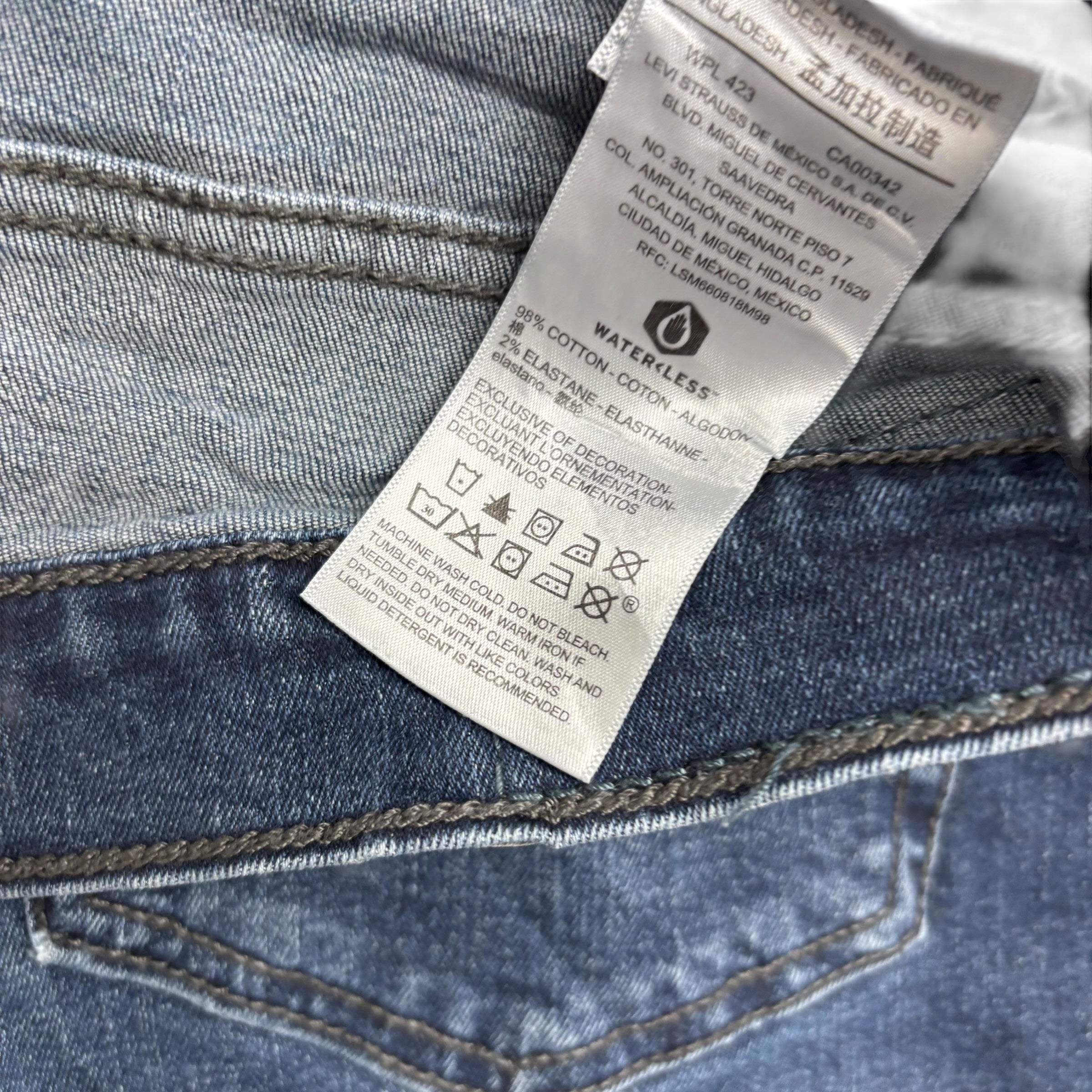 Levis Signature Jeans W33 L32 Mens Navy Blue Regular Tapered Stretch Denim