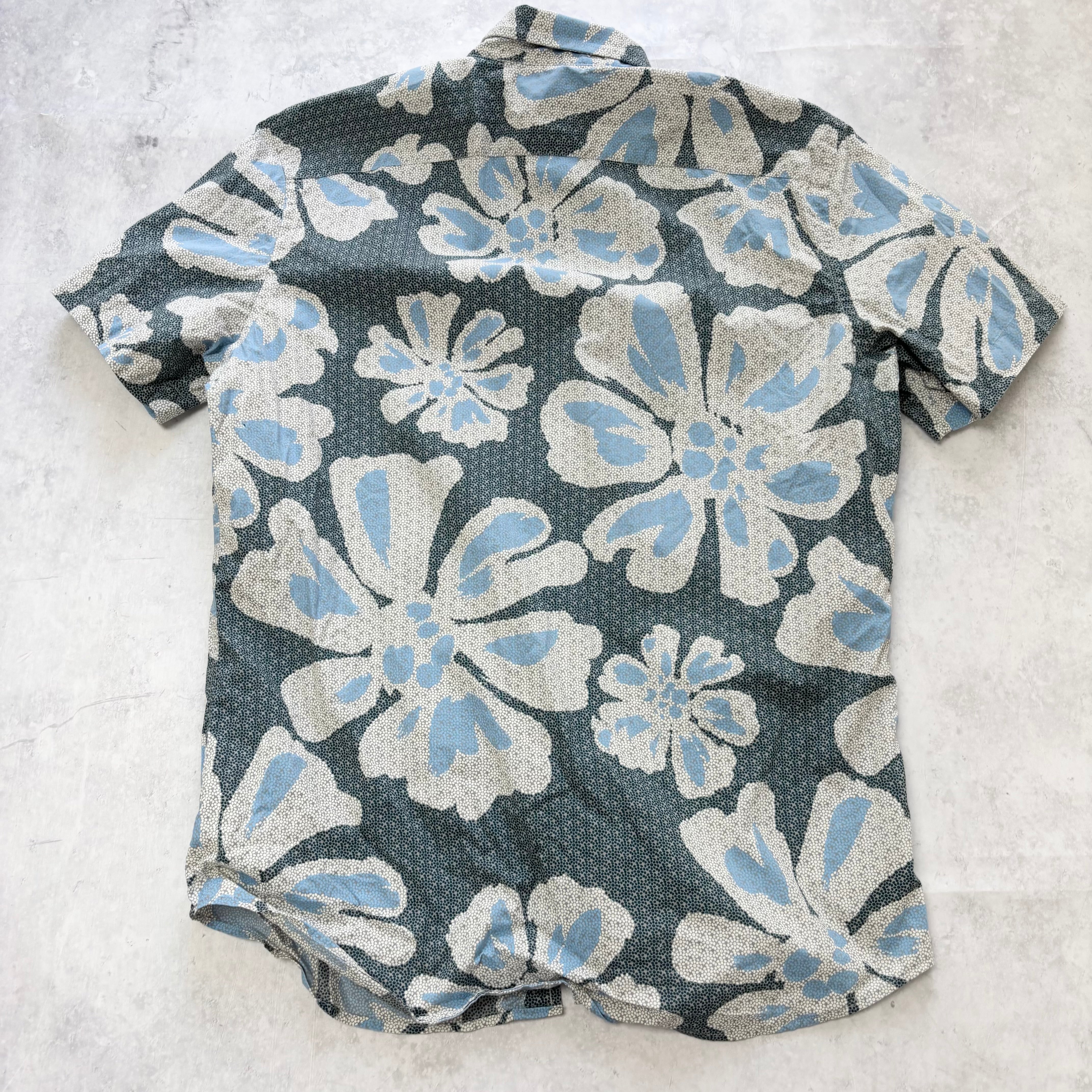 Hawaiian Shirt Mens Medium Blue Floral Aloha Short Sleeve Cotton