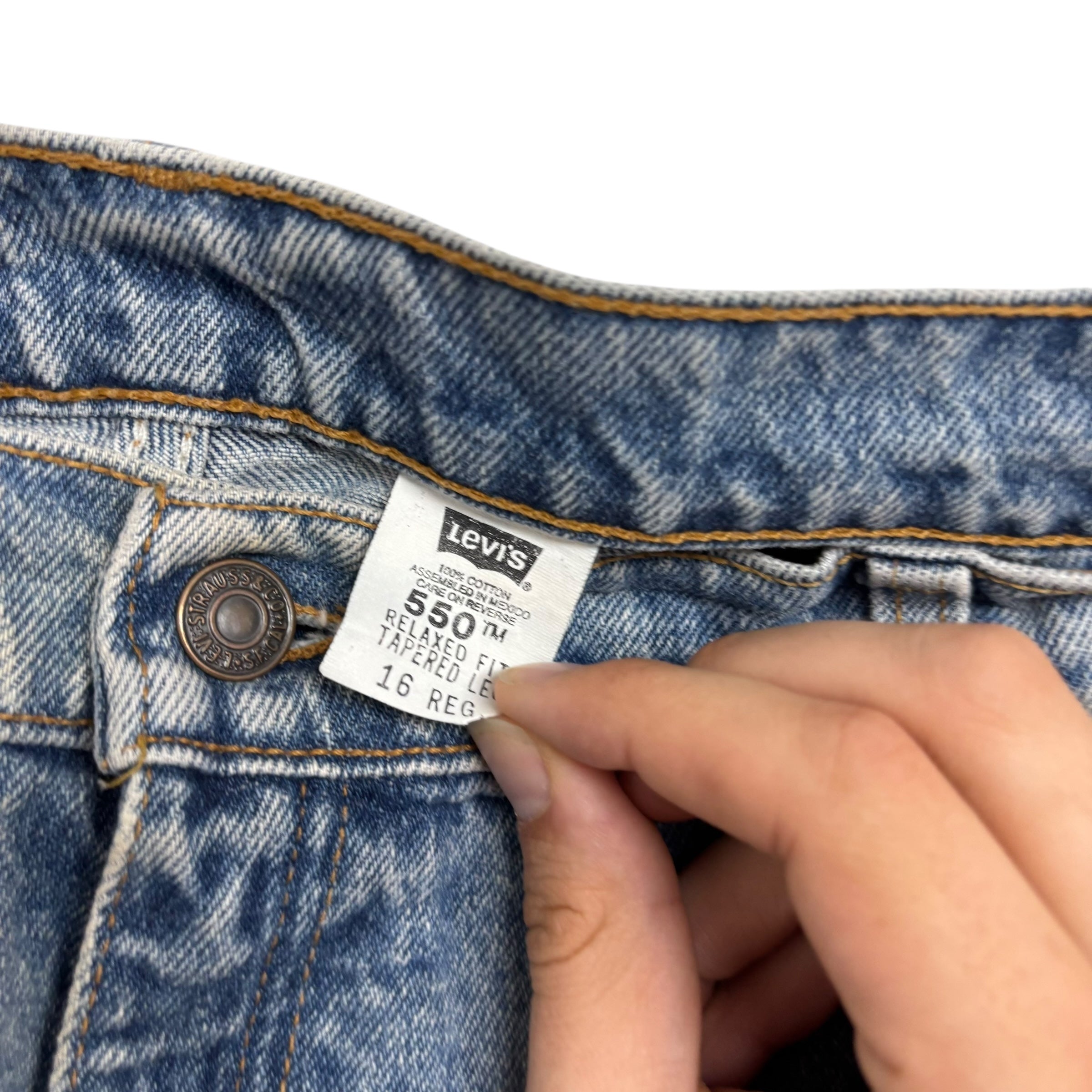 Levis 550 Jeans W33 L29 Womens Light Blue Relaxed Tapered Fit Vintage