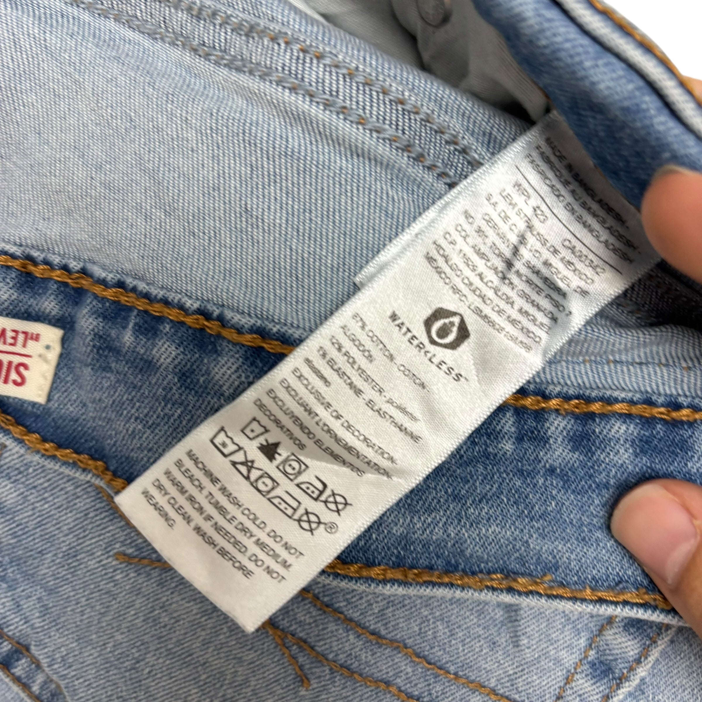 Levis Signature Jeans W32 L34 Mens Light Blue Slim Fit Stretch Denim (E)