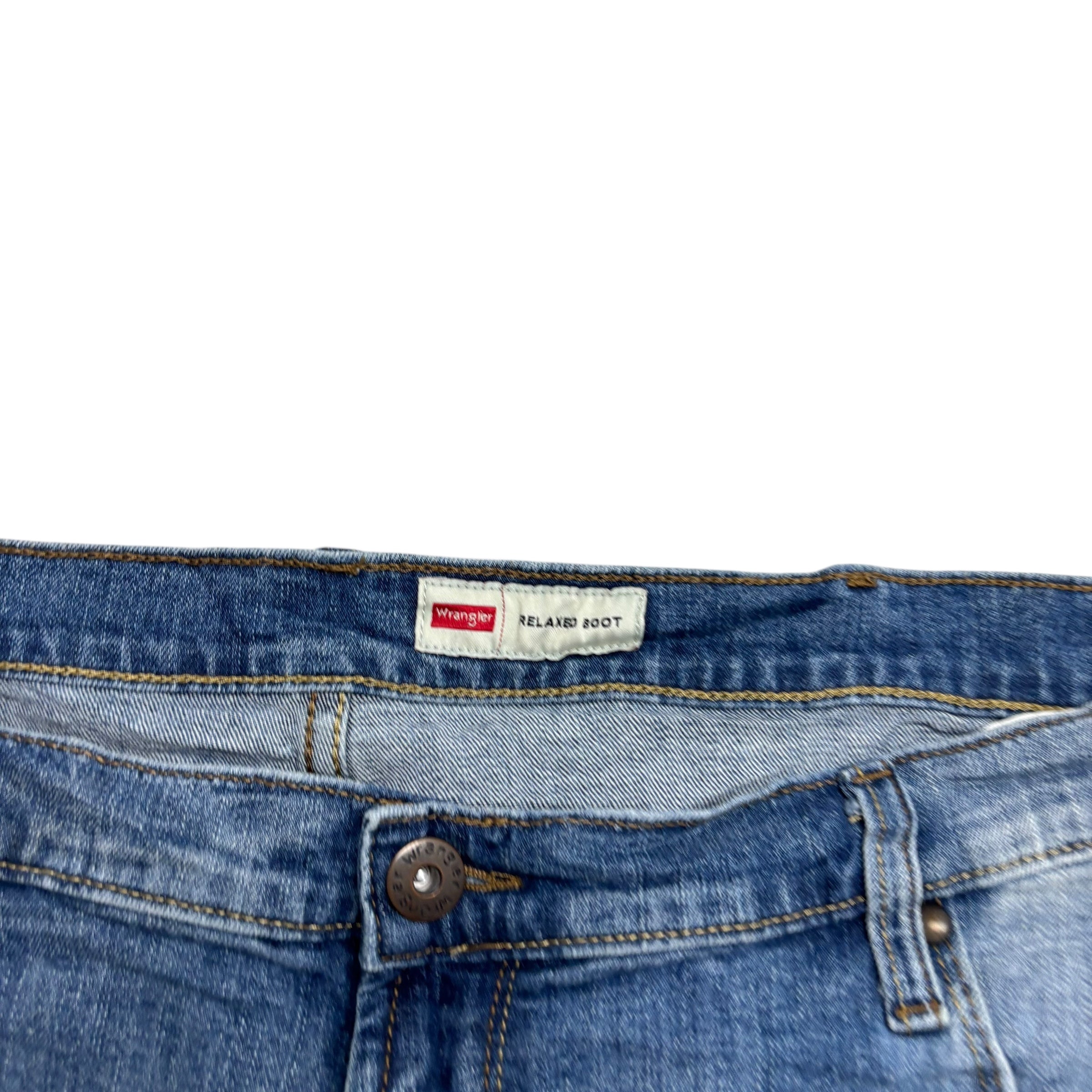 Wrangler Jeans W42 L30 Mens Mid Blue Relaxed Bootcut Fit Stretch Denim (E)