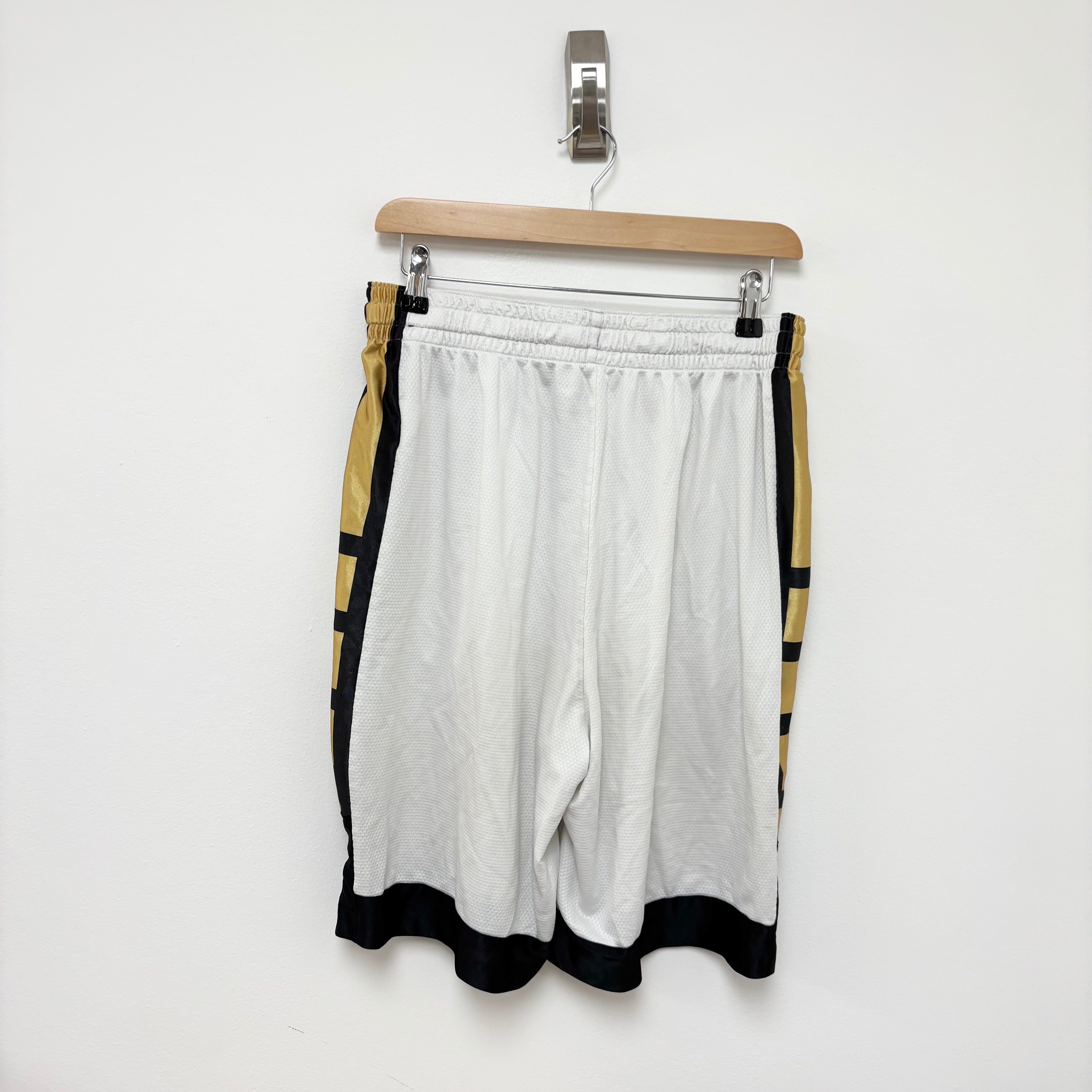 Nike Shorts Mens XL White Dri Fit Running Sports Gym Athletic Pockets