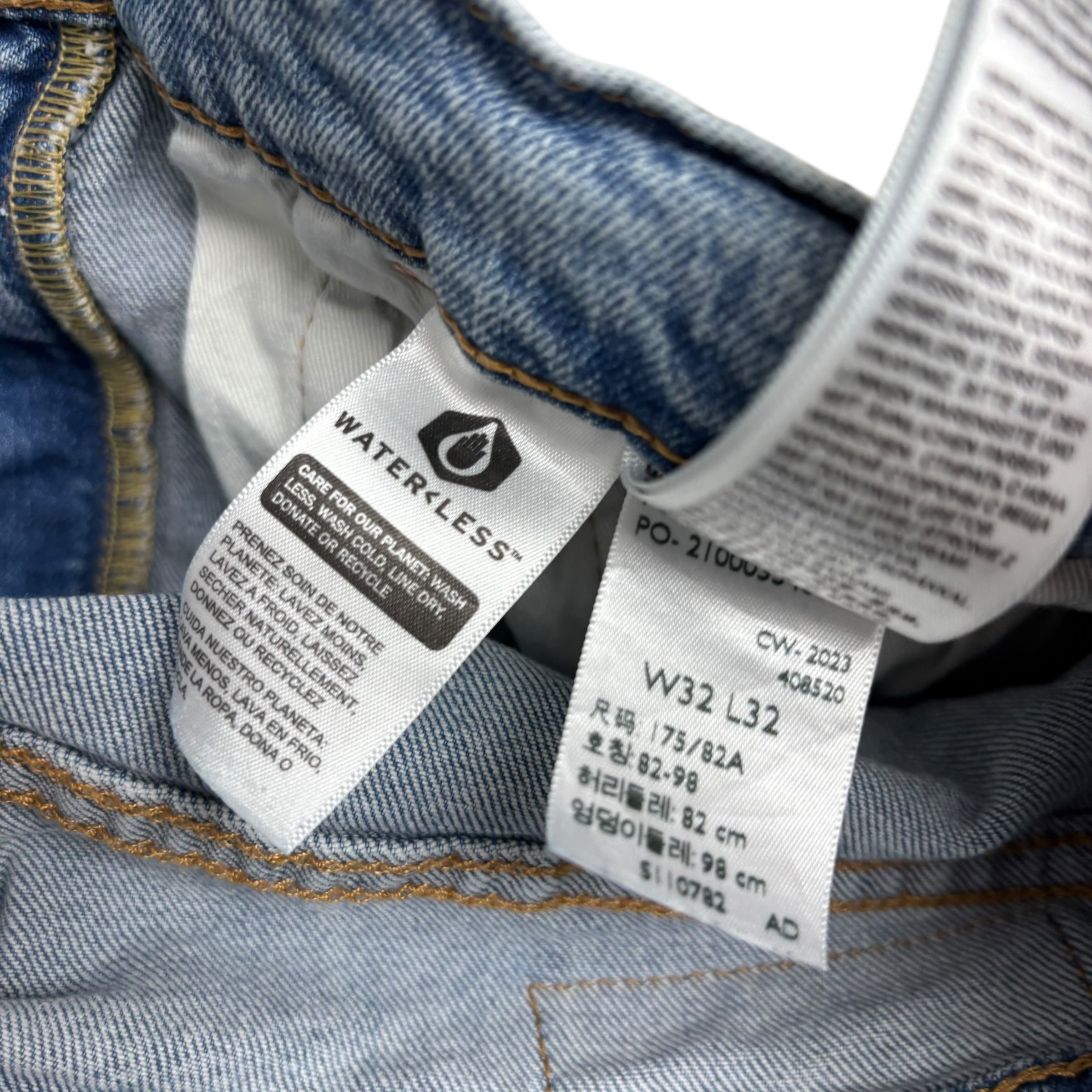 Levis 502 Jeans W32 L32 Mens Light Blue Regular Tapered Fit Stretch Denim (E)