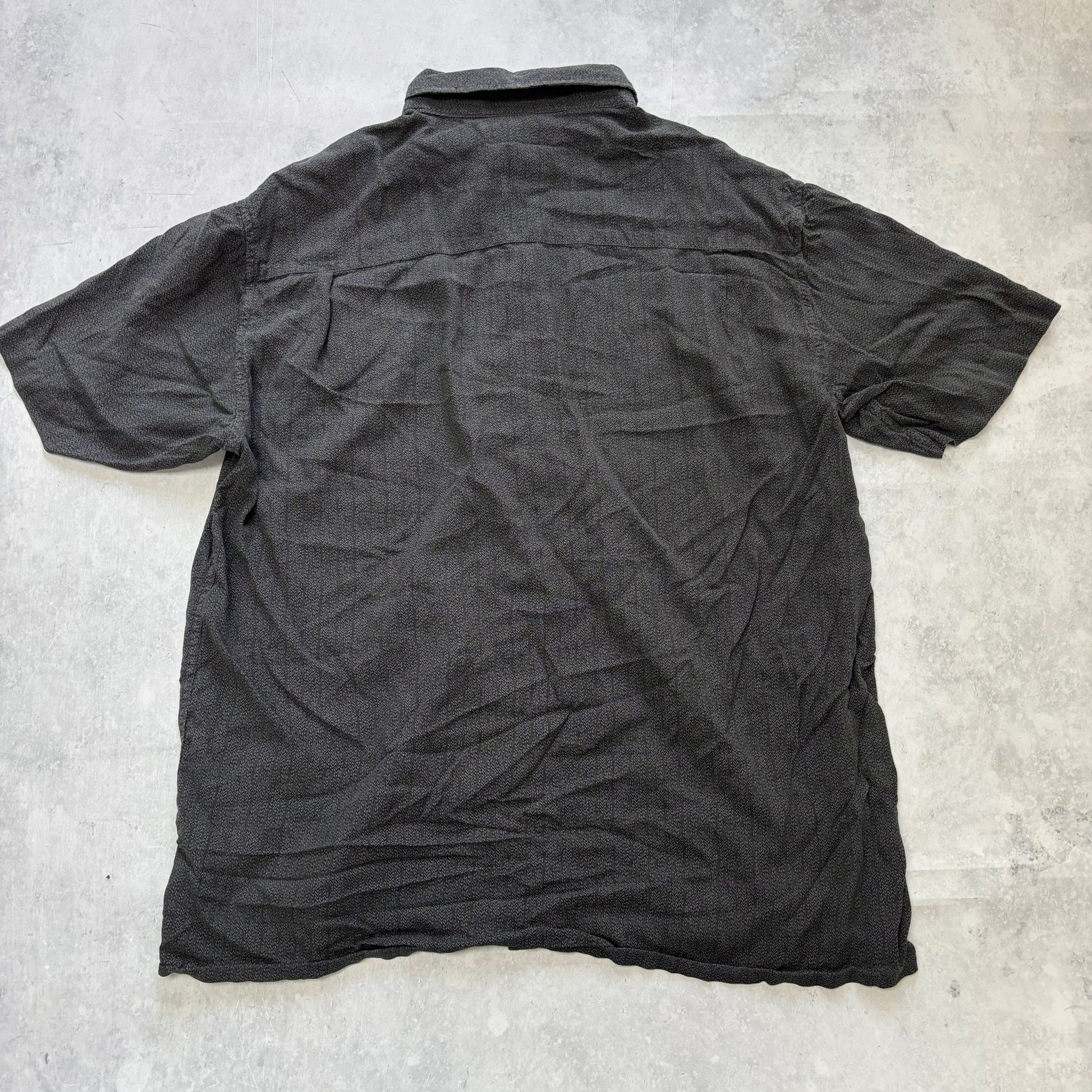 Mens Shirt Black Large Short Sleeve Rayon Black Pattern (E)