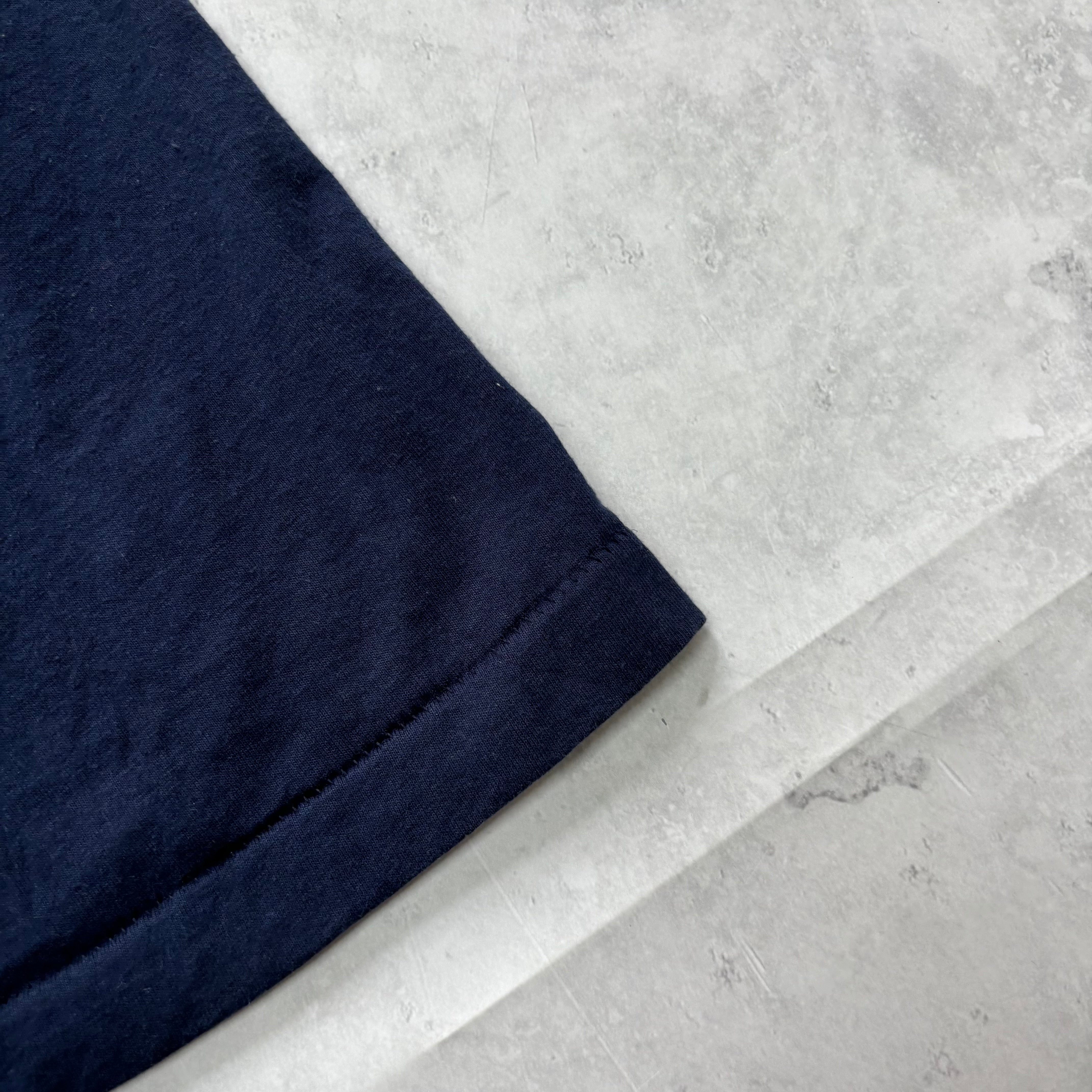 Vintage T Shirt Mens Medium Navy Blue Single Stitch Graphic Print College (E)