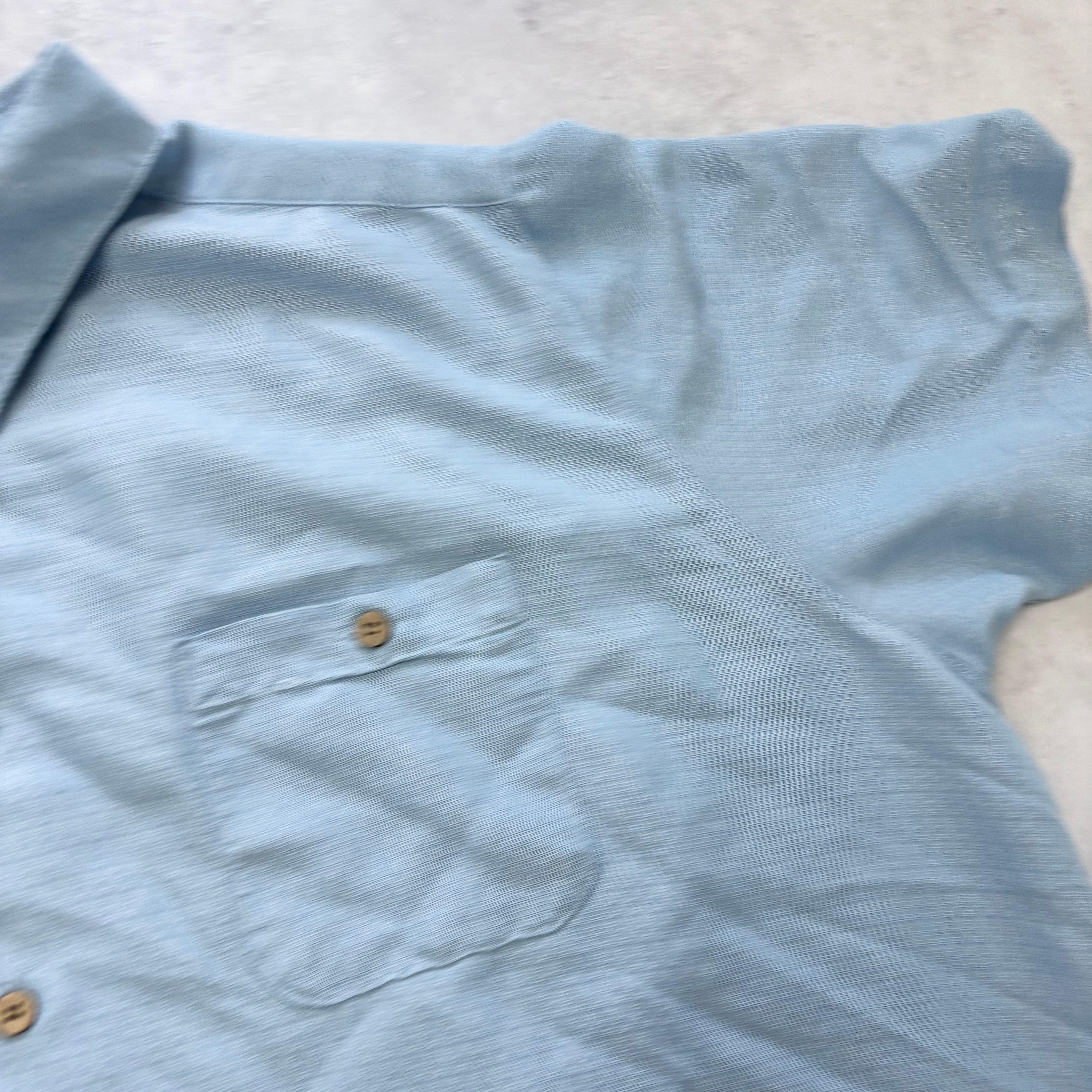 Vintage Shirt Mens XXL Blue Short Sleeve Rayon Blend Relaxed Fit (E)