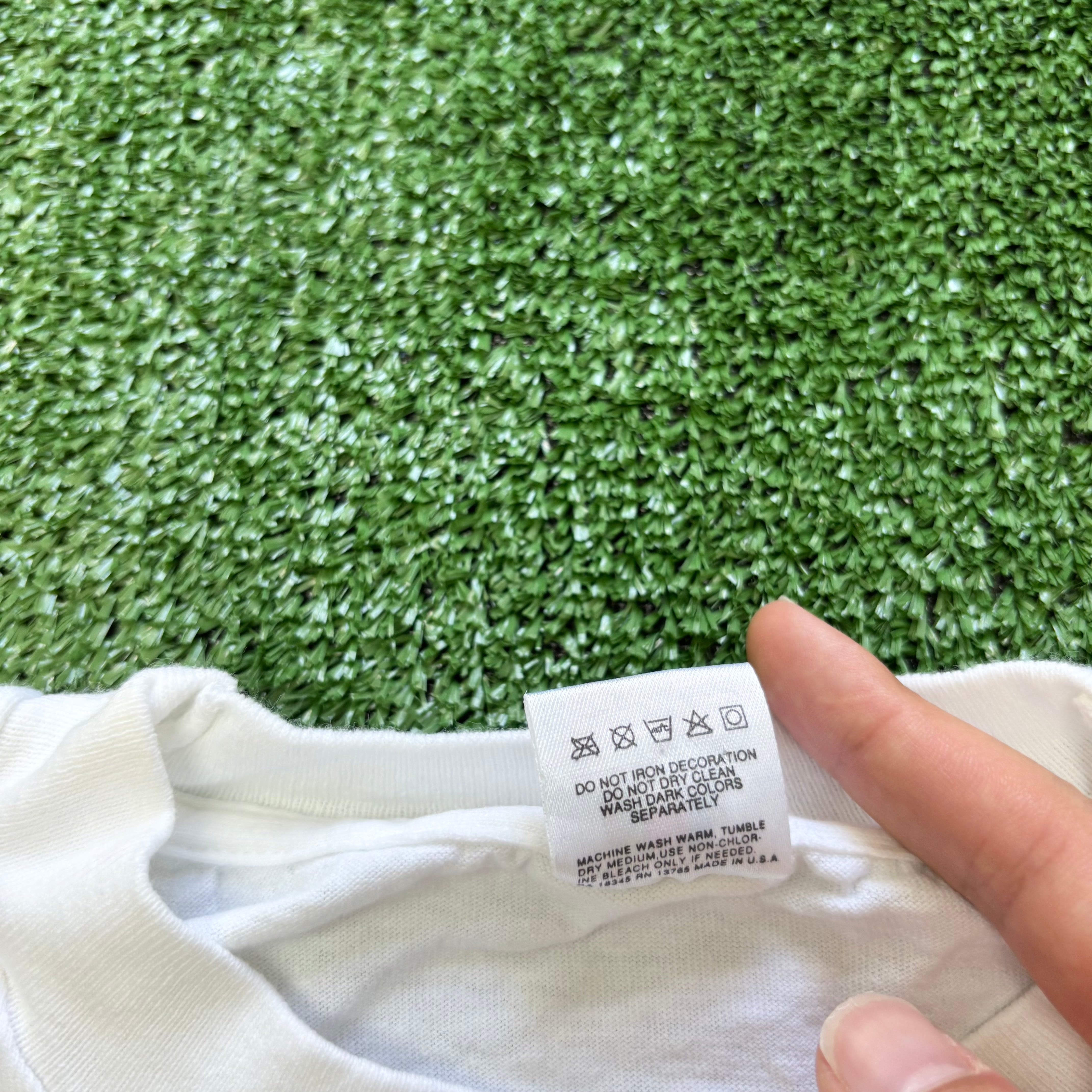 Vintage T Shirt Mens XL White Single Stitch Graphic Print 90s USA Tourist (E)