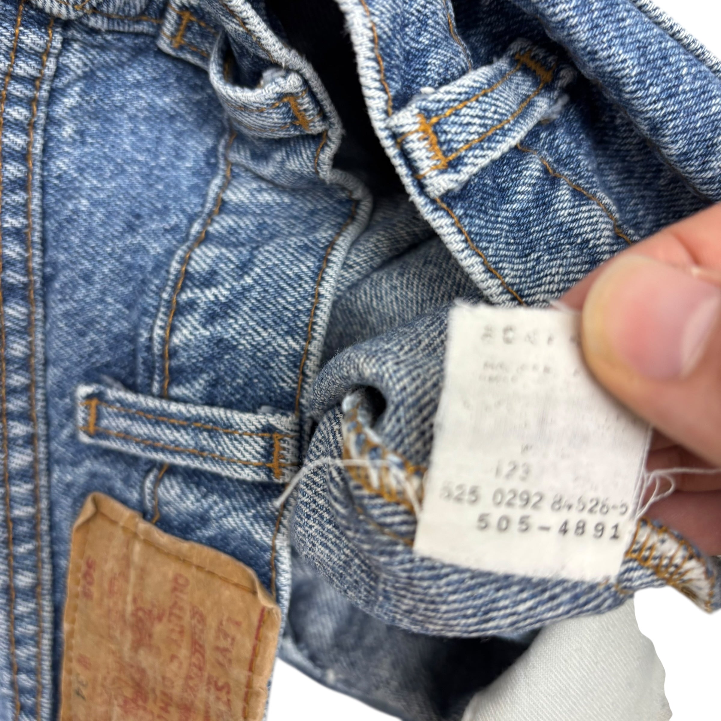 Levis 505 Jeans W32 L30 Mens Mid Blue Regular Straight Fit Vintage Made In USA